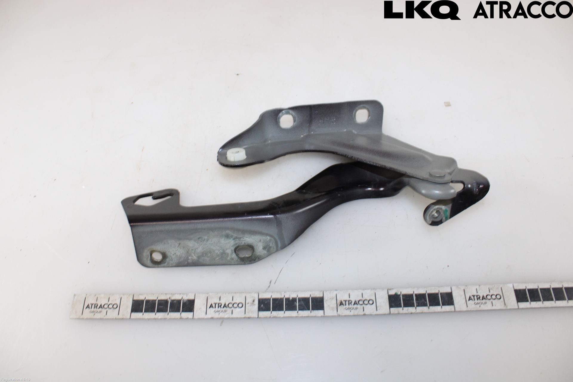Nissan MICRA 11-16 Huvgångjärn