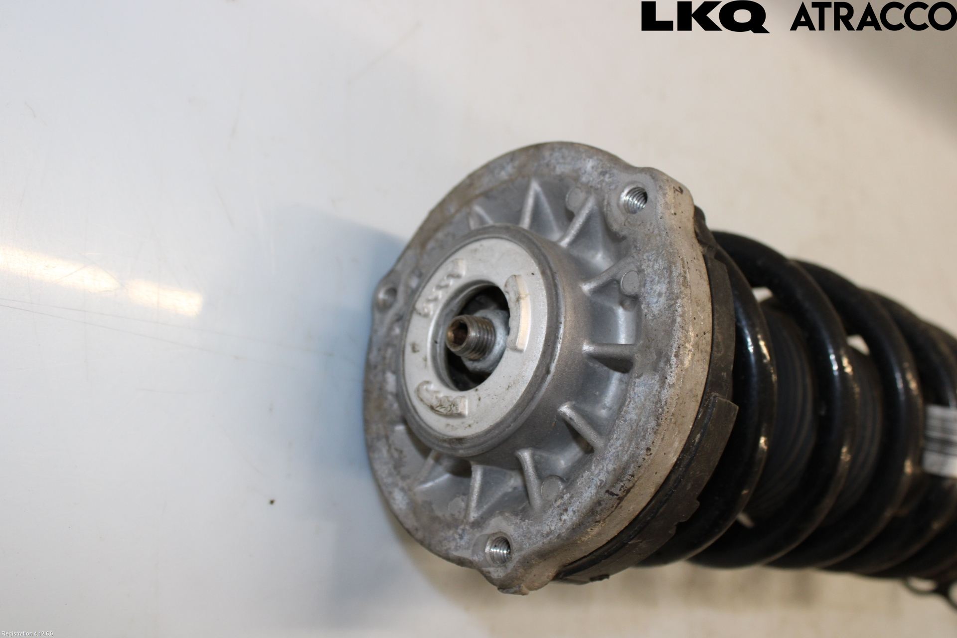 BMW 5 G30/G31/F90 17-23 Fjäderben Fram Höger