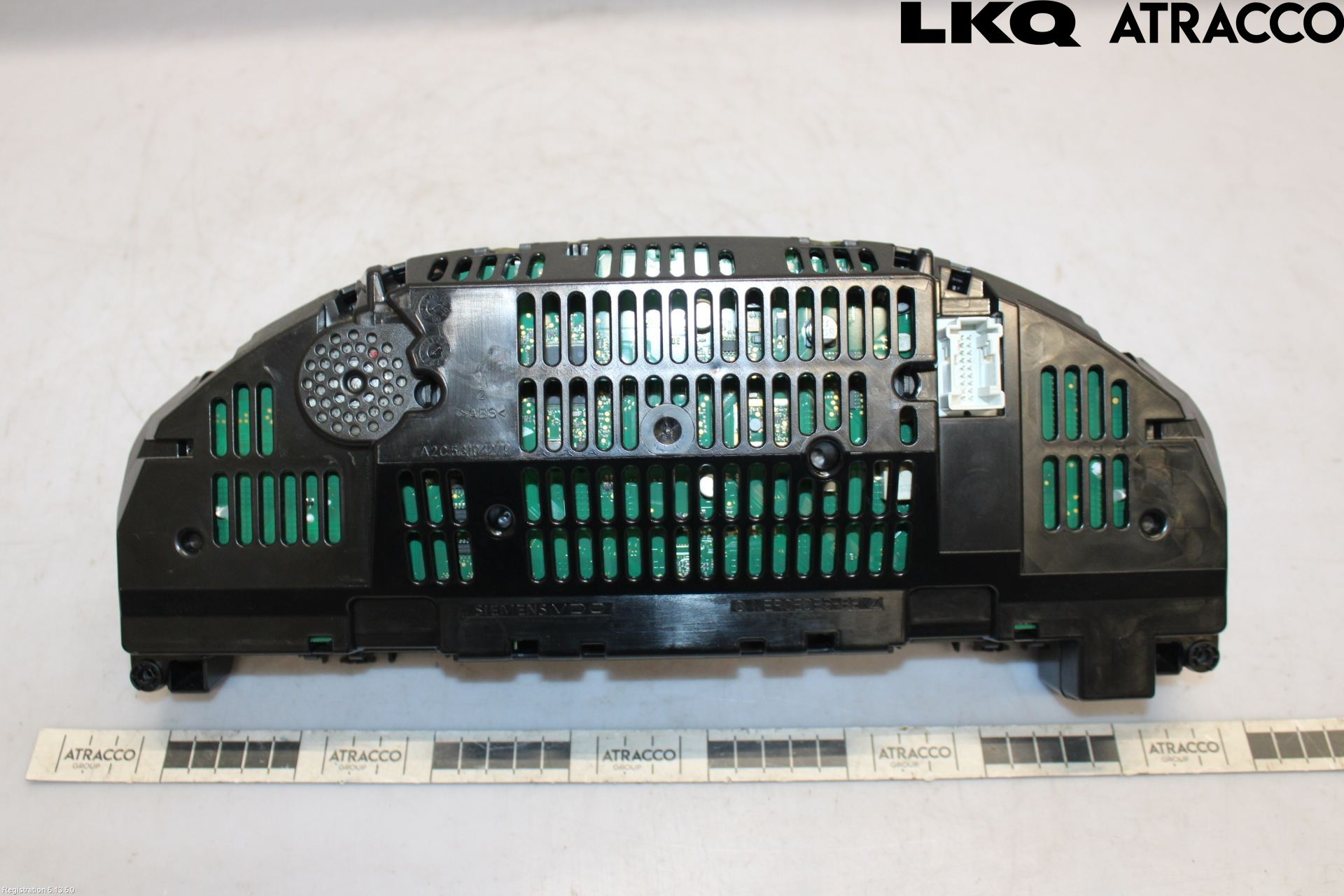 Mercedes-Benz MB C-KLASS (W204) 07-15 Instrument Komb