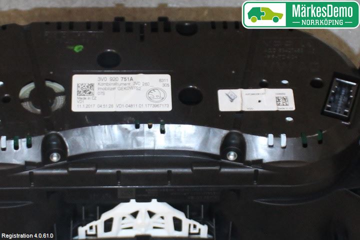 Skoda SUPERB 16-24 Instrument Komb