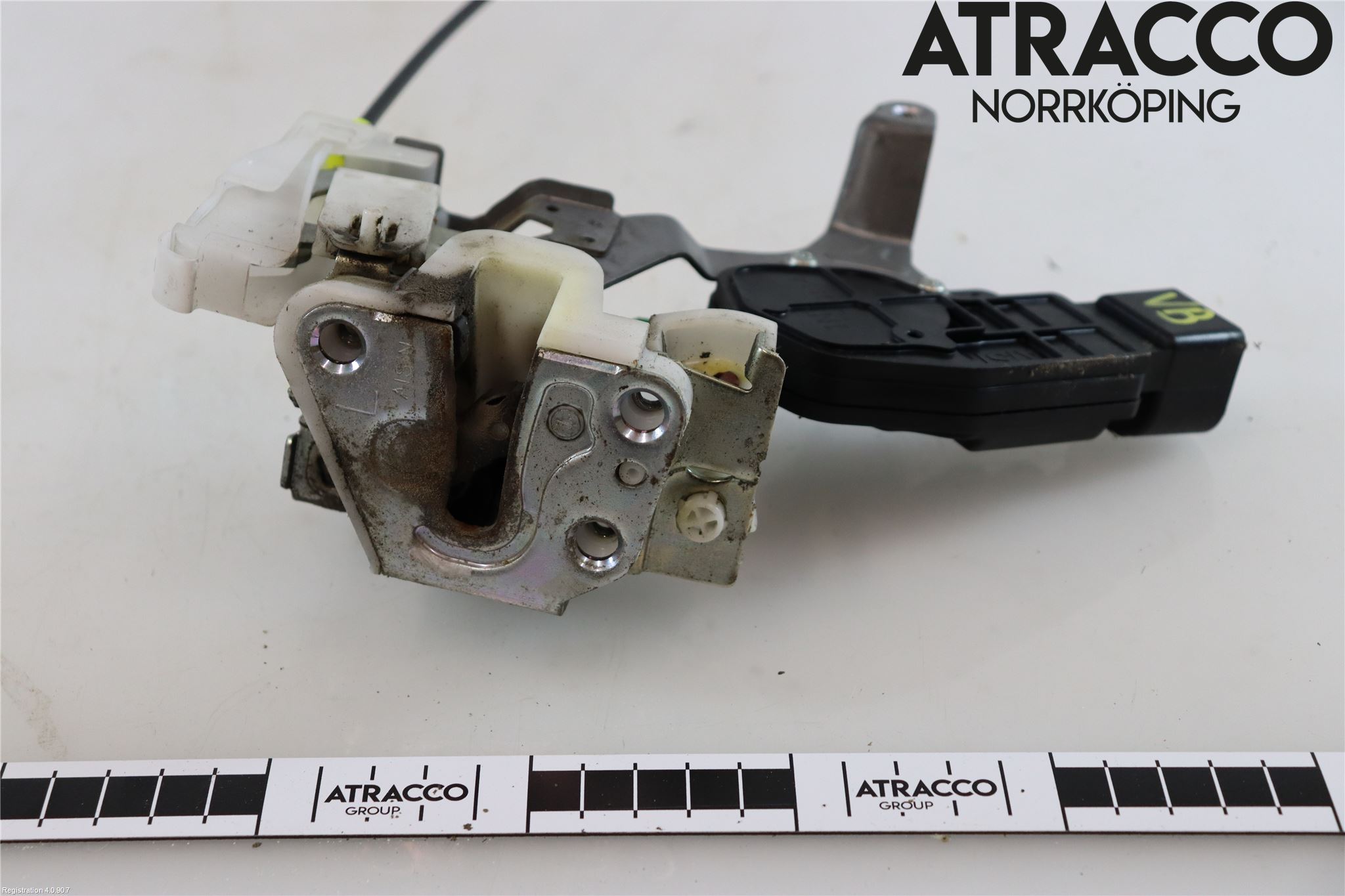 Toyota AYGO 06-14 Låskista-Dörrlås