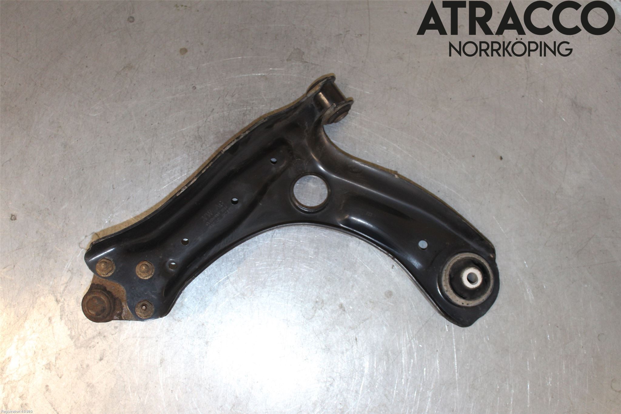 Skoda FABIA 07-14 Bärarm Fram Undre Hö