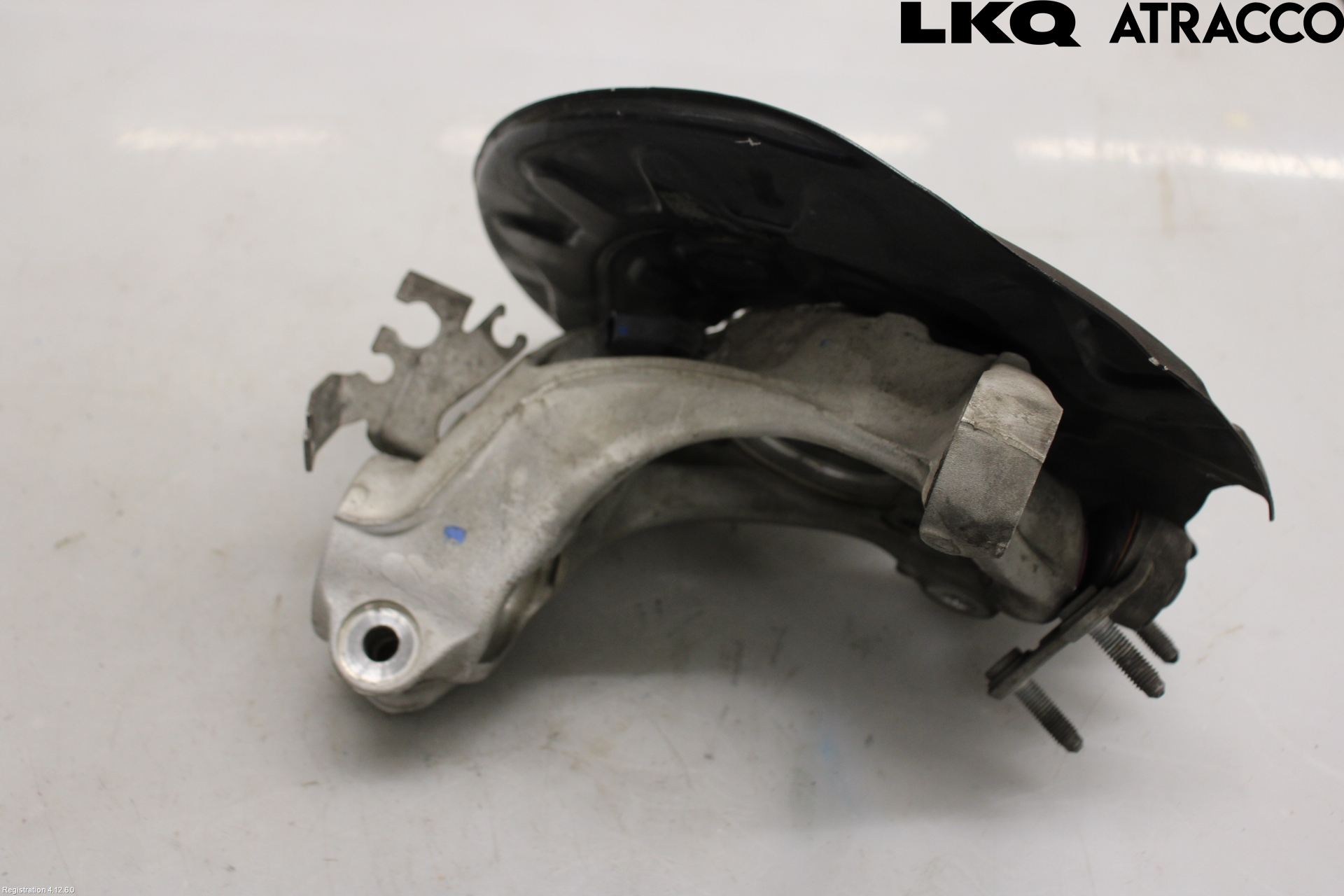 Volkswagen VW PASSAT 24- Styrspindel Lagerhus Hö