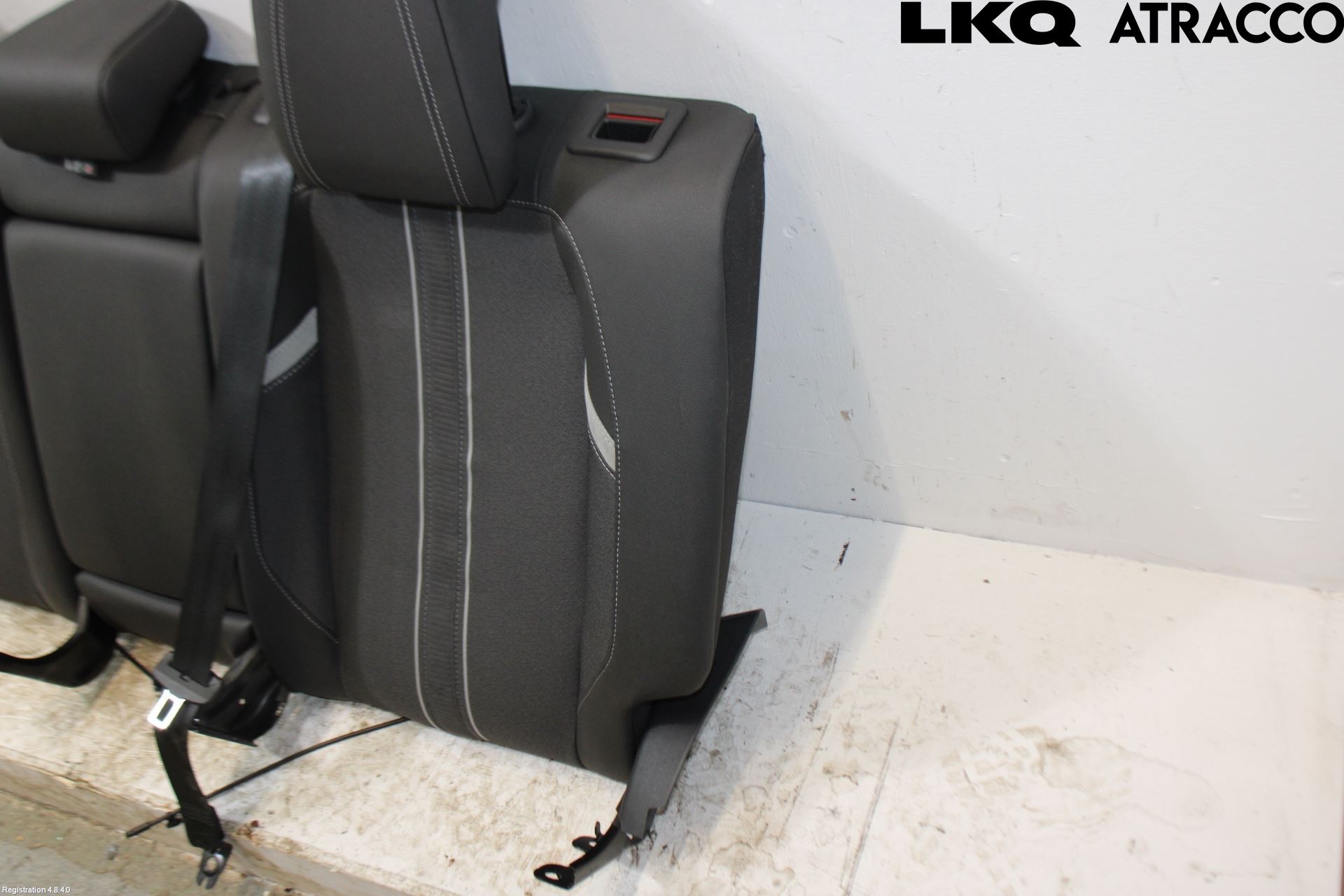 Opel ASTRA L 22- Inredning Ryggdyna Bak