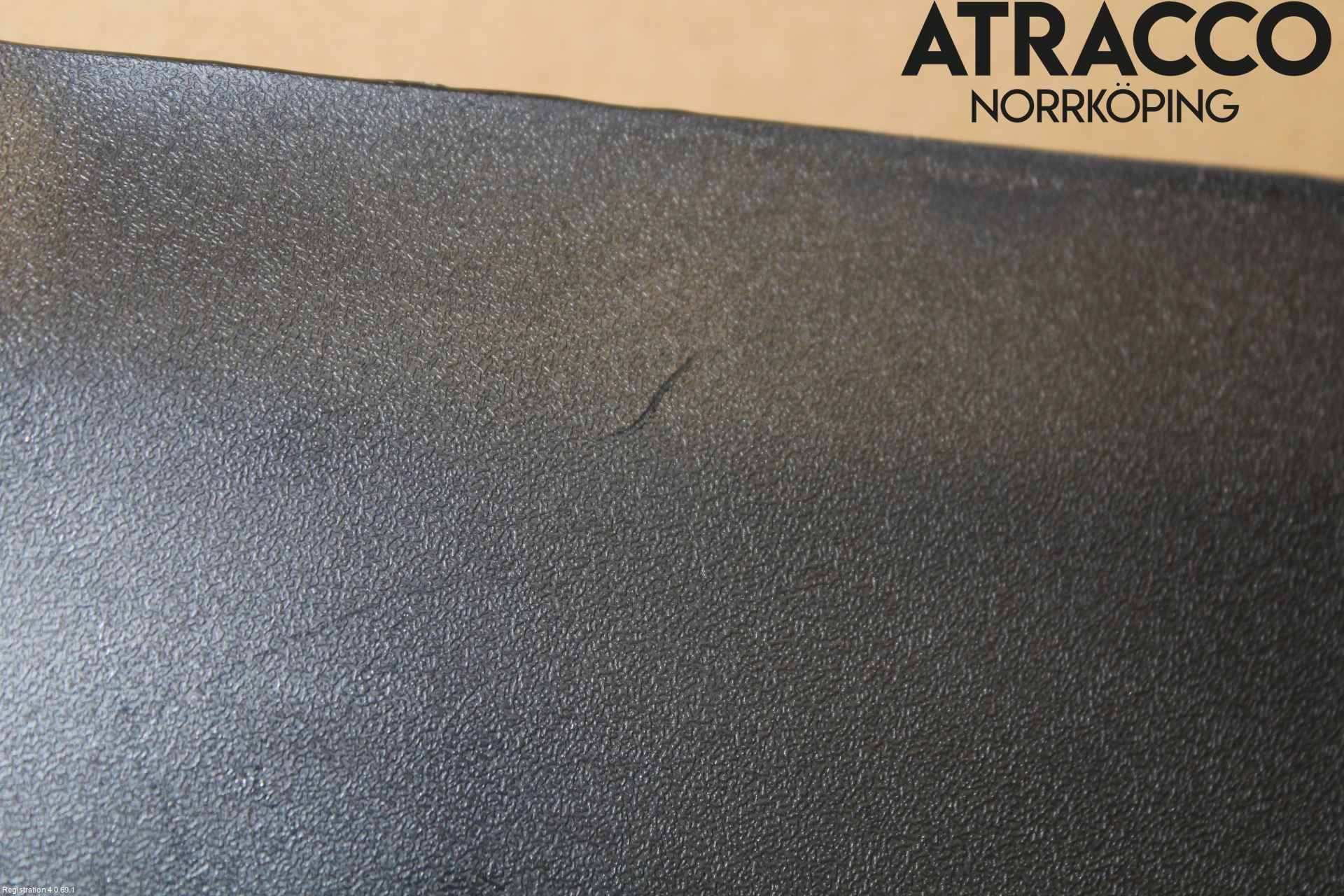 Audi A8/S8 4E  02-09 Inredning Sidoklädsel