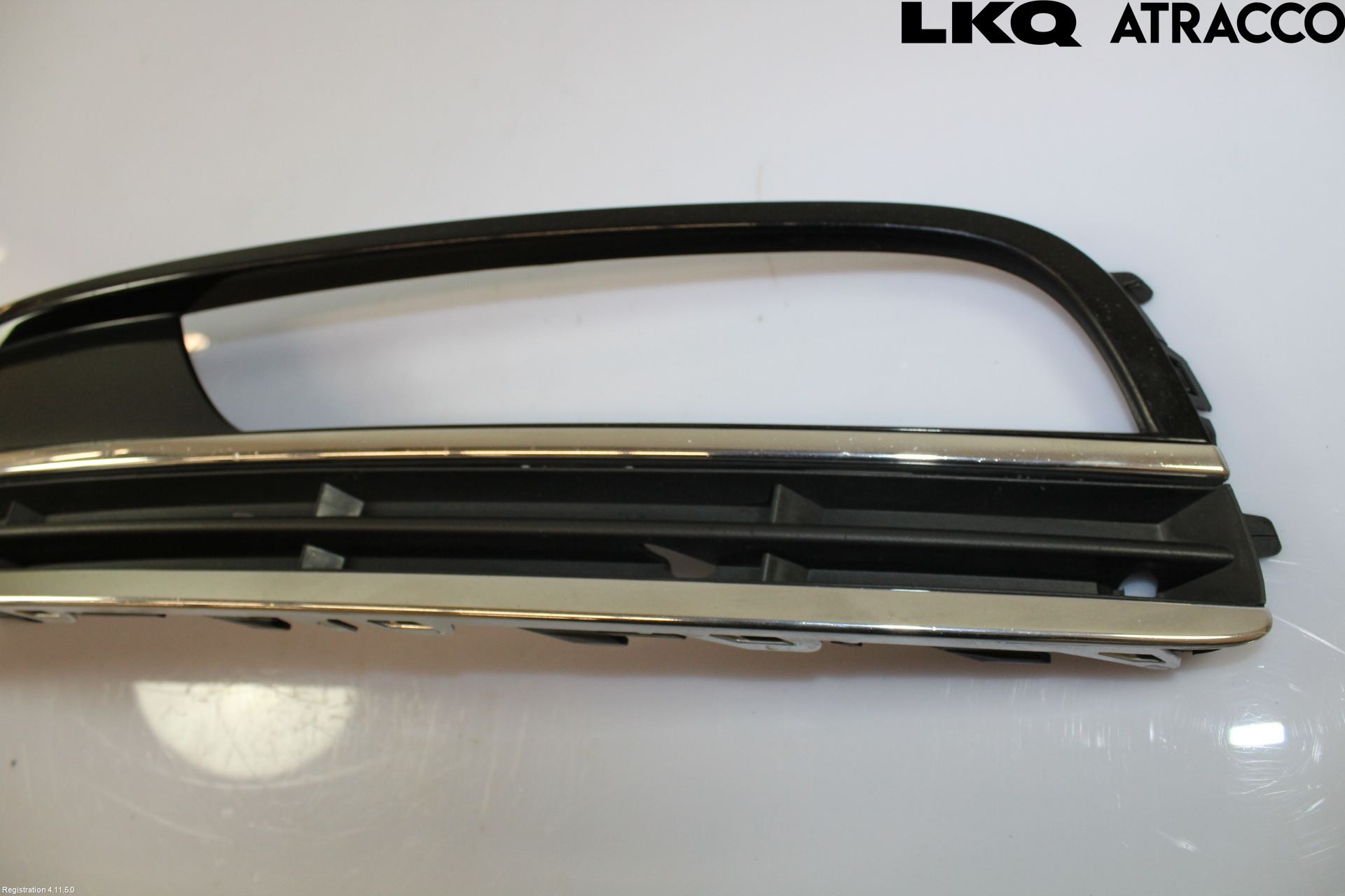 Volkswagen VW PASSAT 11-14 Dimljussarg Fram
