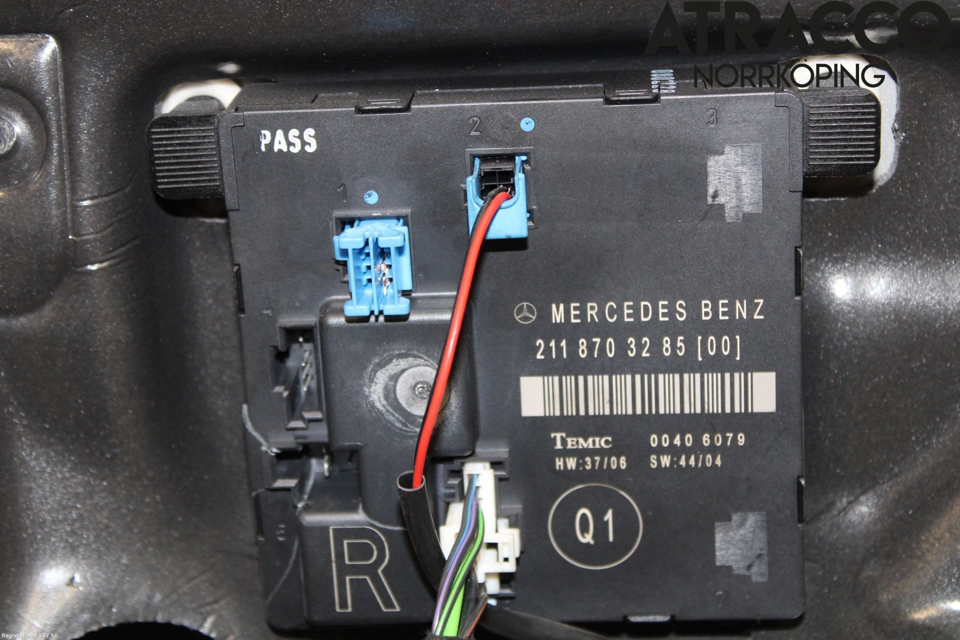 Mercedes-Benz MB E-KLASS (W211) 02-09 Dörr Bak Höger