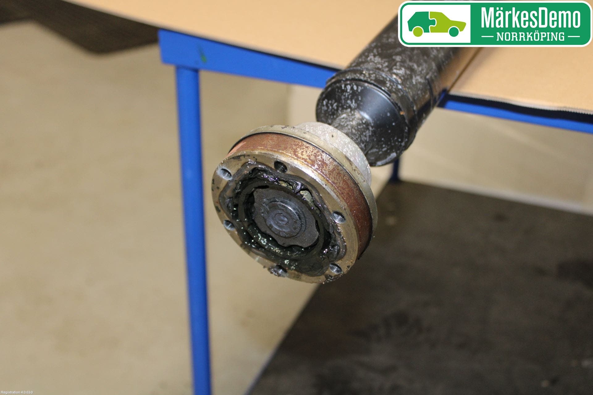 Audi A4/S4 B9 20- Mellanaxel Komp