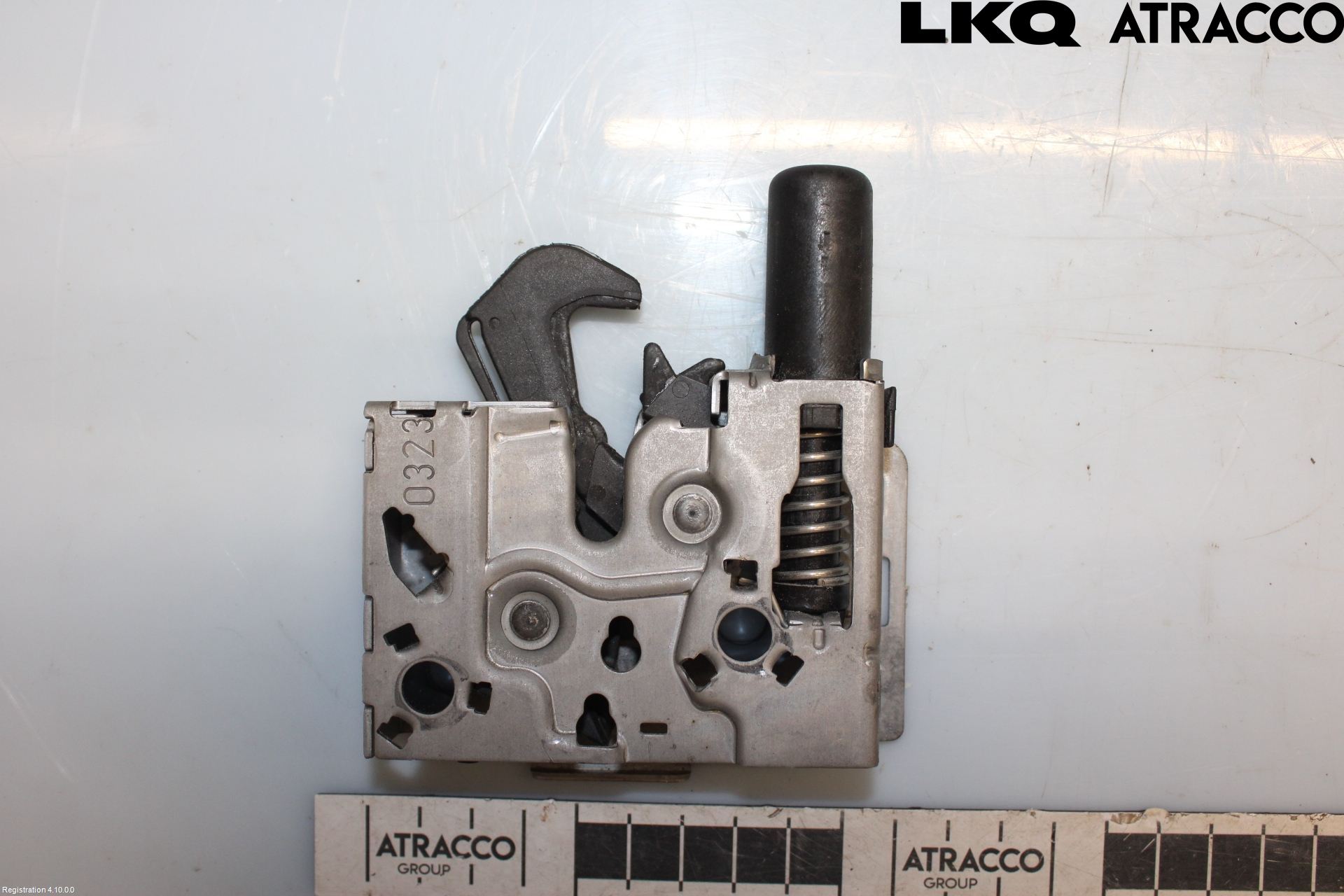 Skoda KAMIQ 20- Huvlås