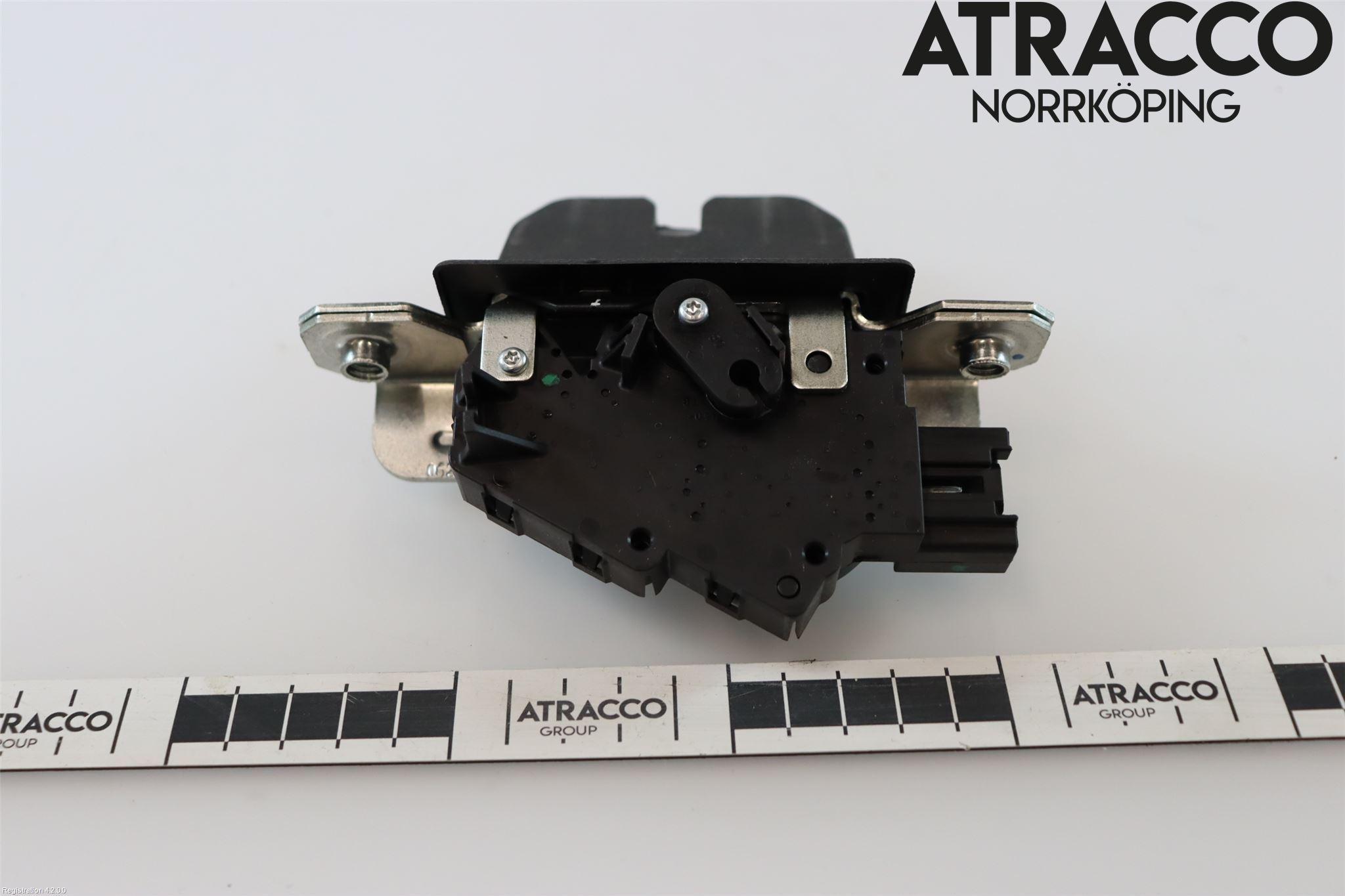 MG ZS EV 20- Låskista Baklucka