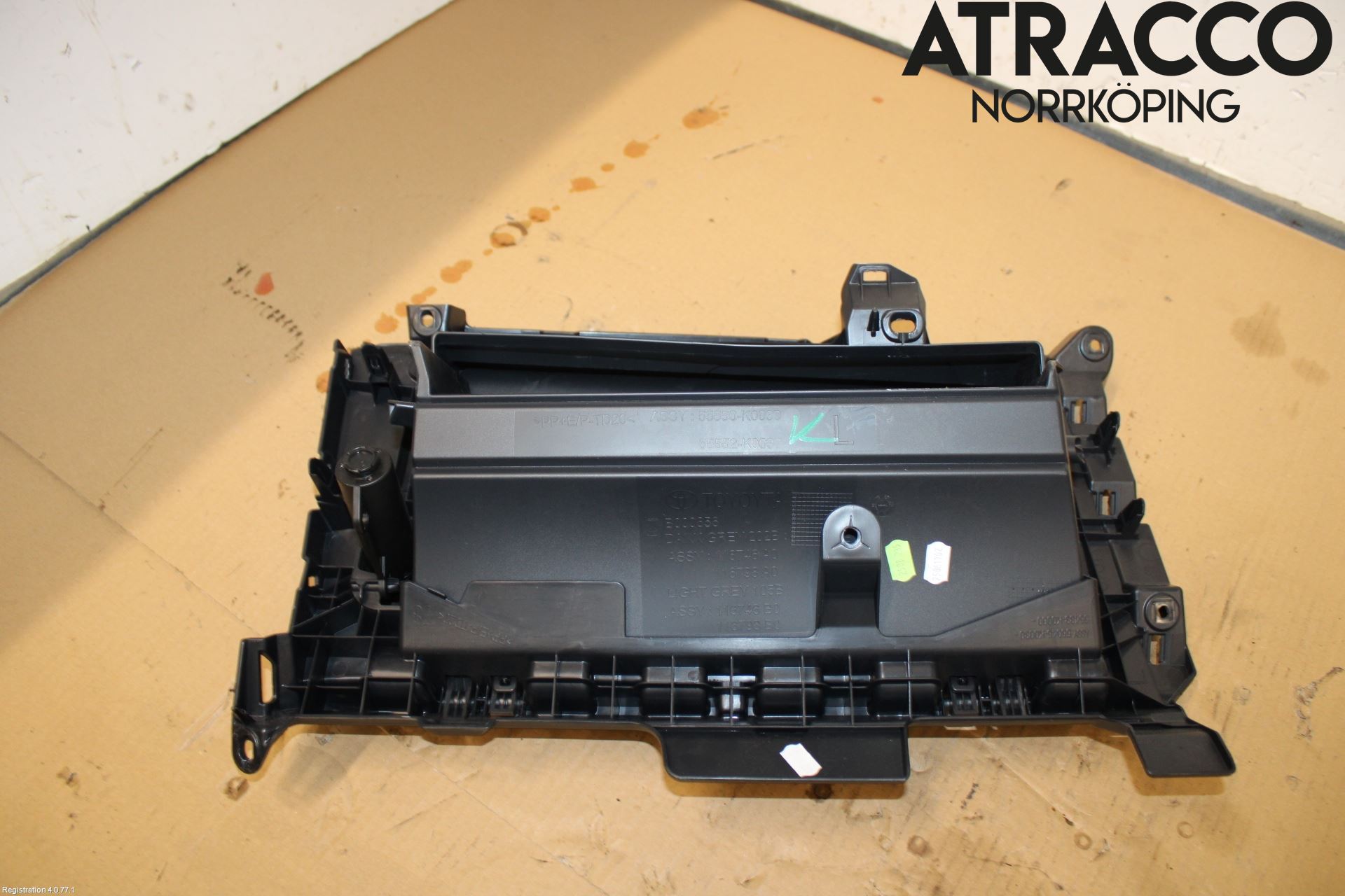 Toyota YARIS XP21 20- Handskfack