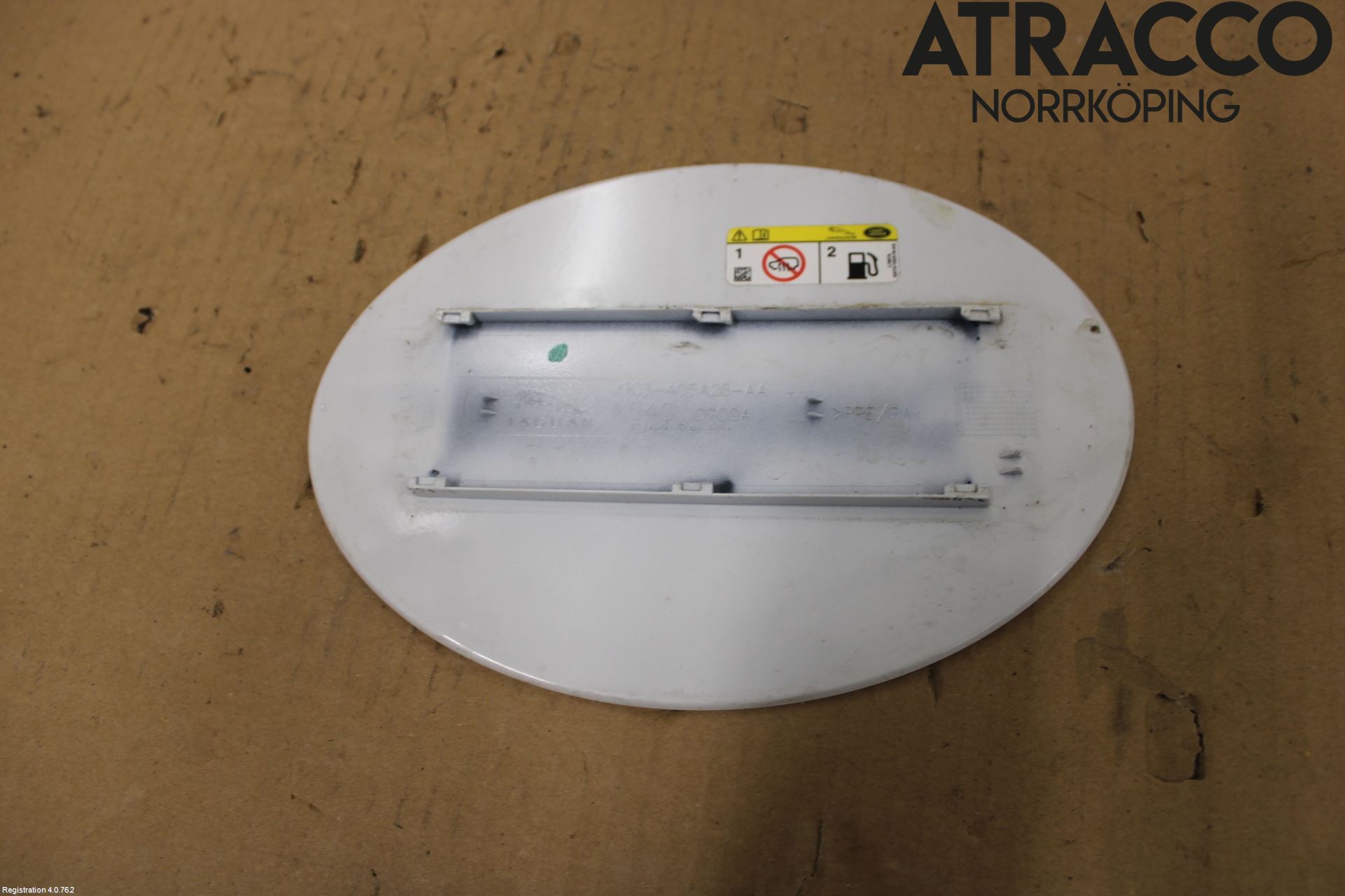 Jaguar E-PACE 17- Tanklucka