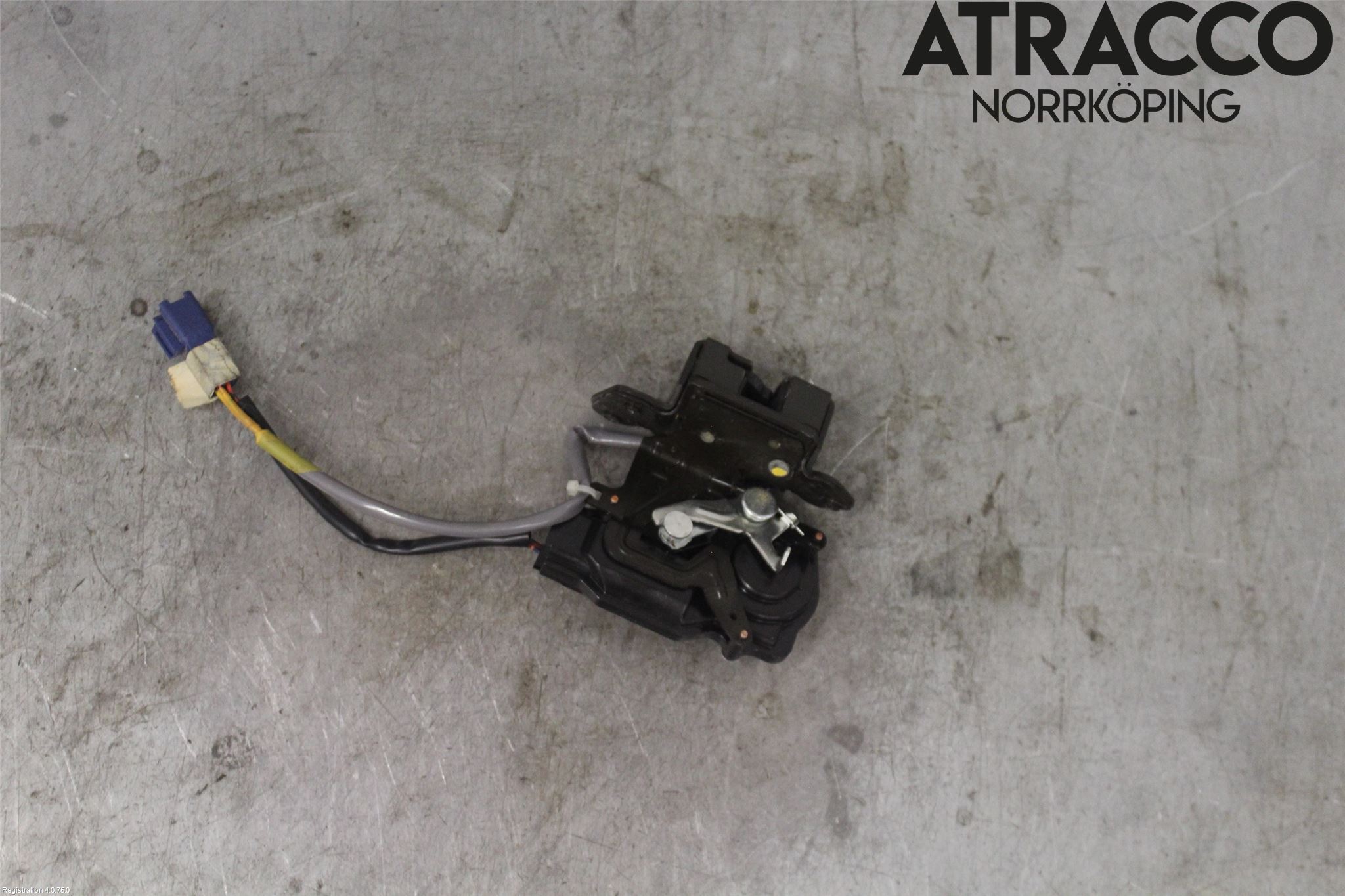 Toyota COROLLA VERSO 04-07 Låskista Baklucka