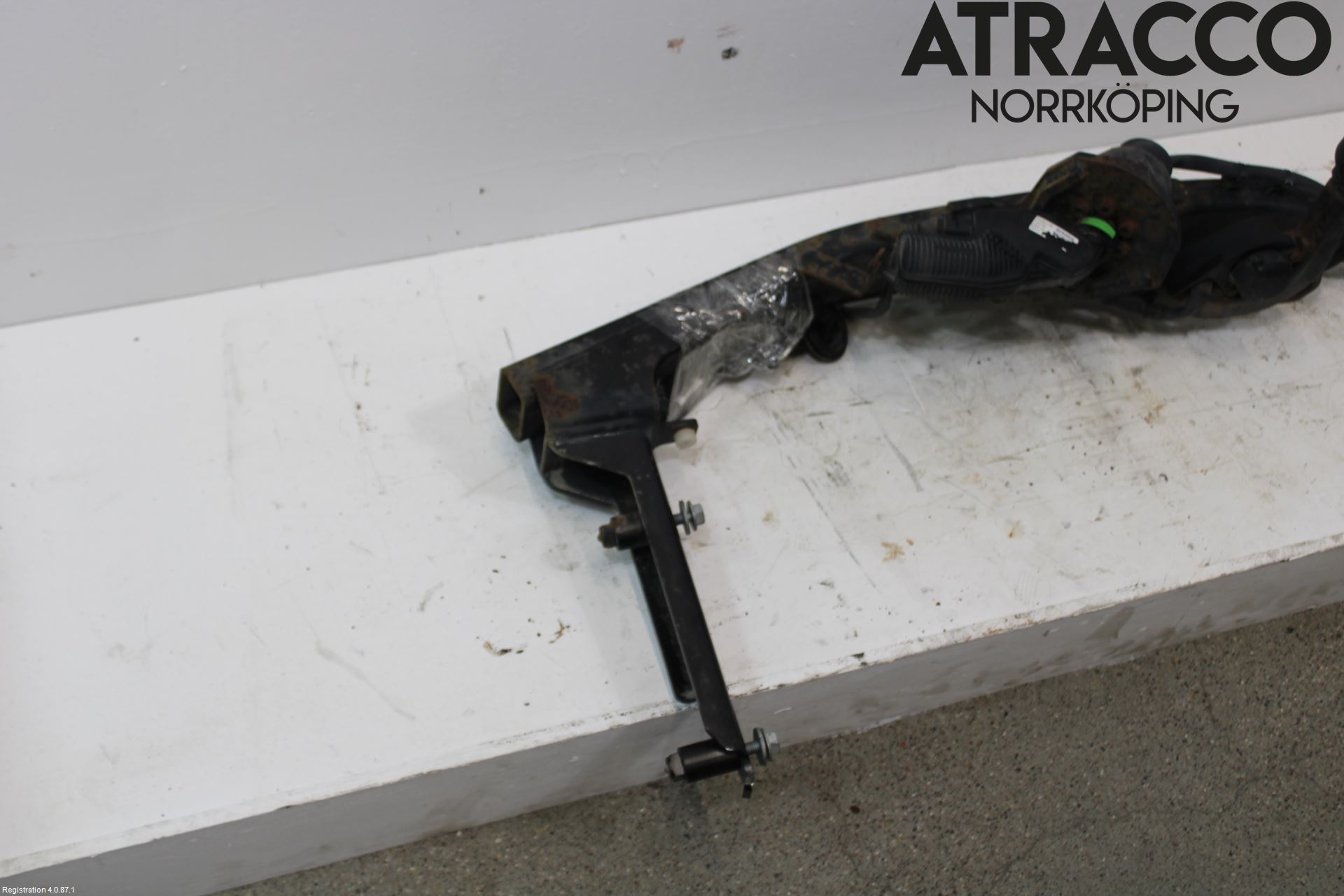 Audi A4/S4 B9 16-19 Dragkrok