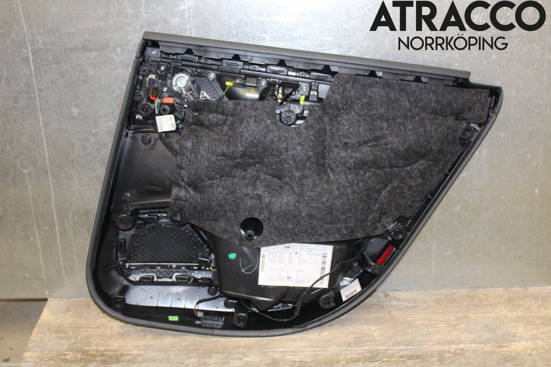 Audi A6 F2/C8 19- Dörrklädsel Vä