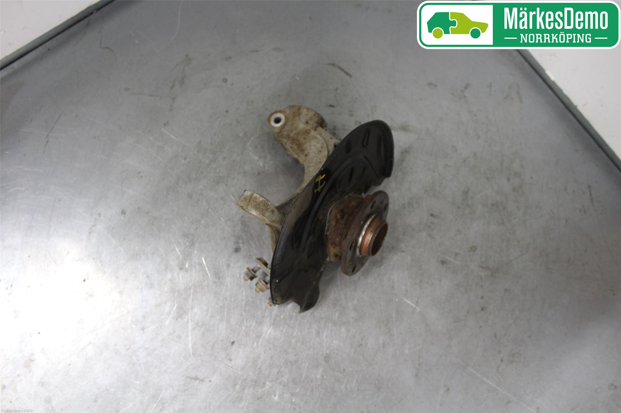 Volkswagen VW TIGUAN 16-24 Styrspindel Lagerhus Hö