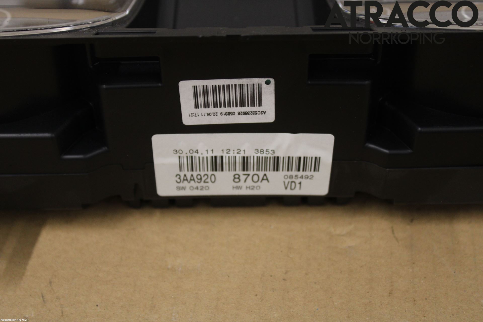 Volkswagen VW PASSAT 11-14 Instrument Komb