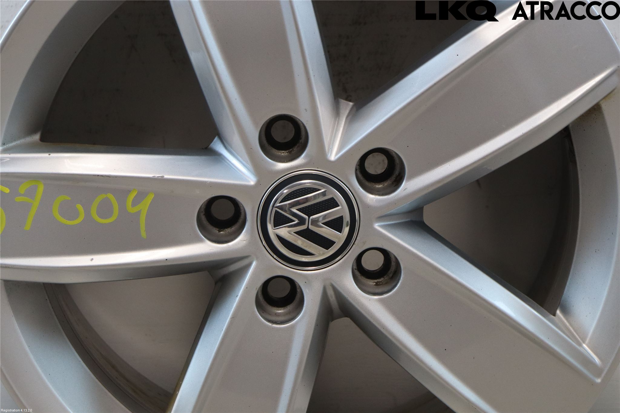 Volkswagen VW TOURAN 16- Fälg Aluminium