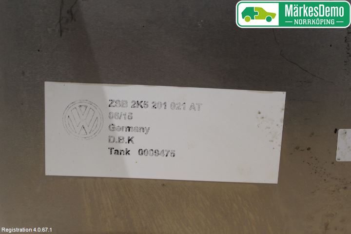 Volkswagen VW CADDY 11-15 Bränsletank Insprutning