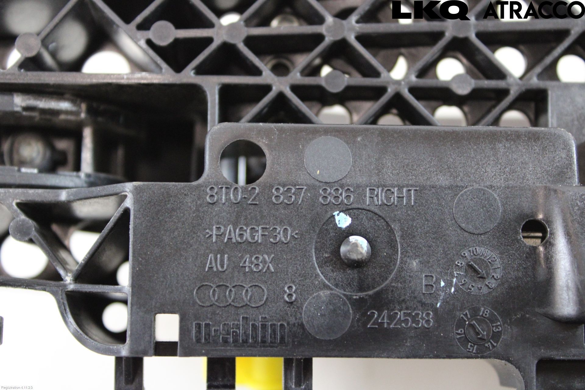 Audi A4 ALLROAD 09-16 Dörrhandtag Yttre Hö