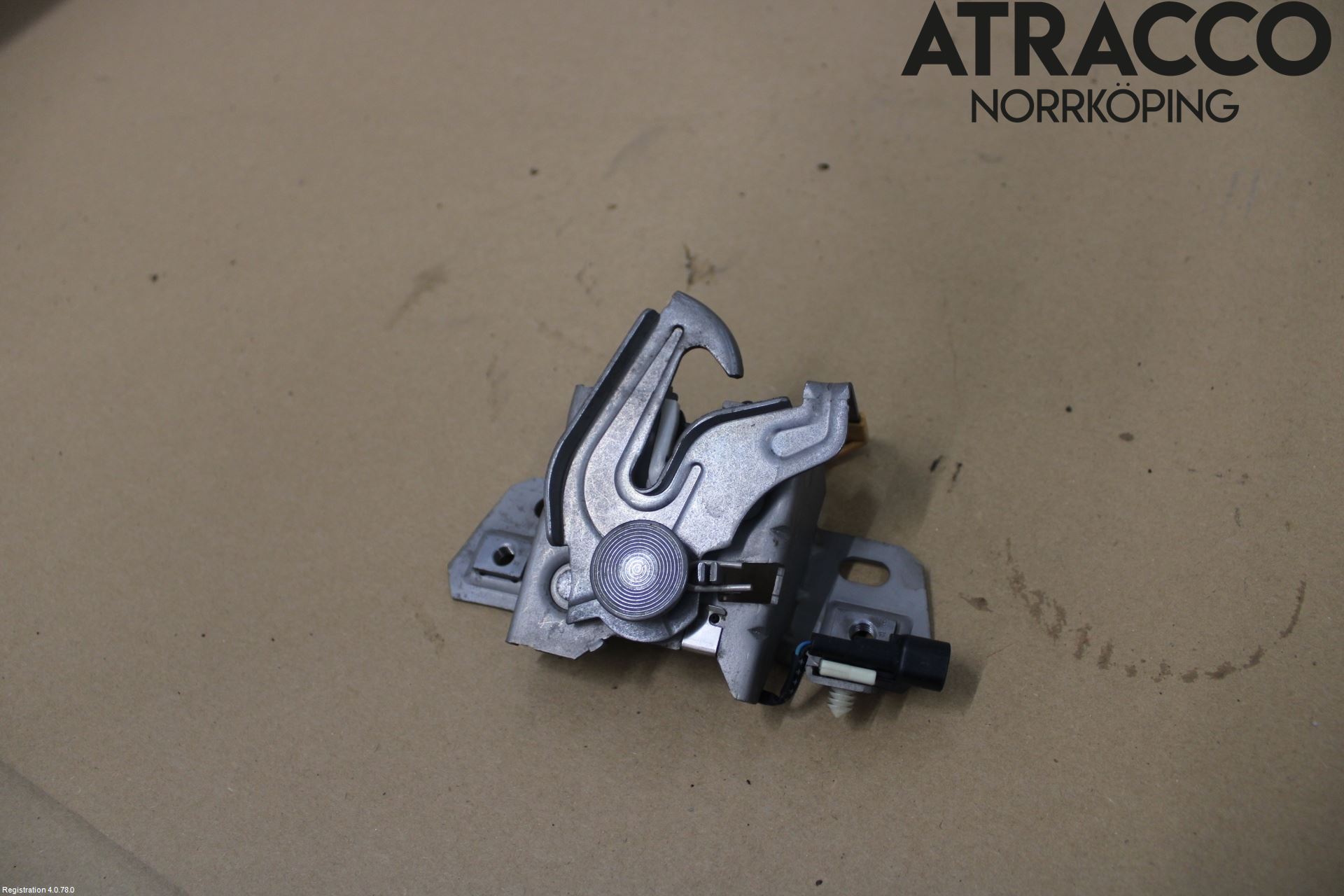 Volvo S40 08-12 Huvlås