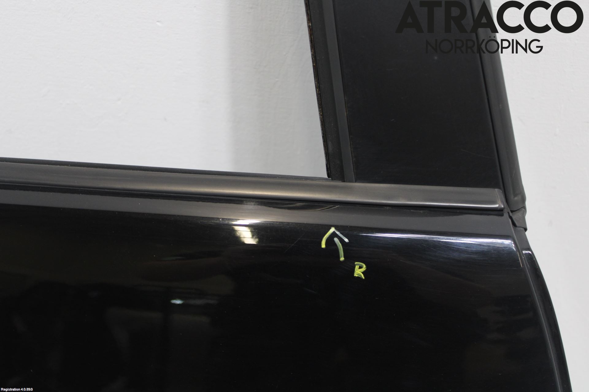 BMW 3 E90/91 SED/TOU 05-12 Dörr Bak Höger