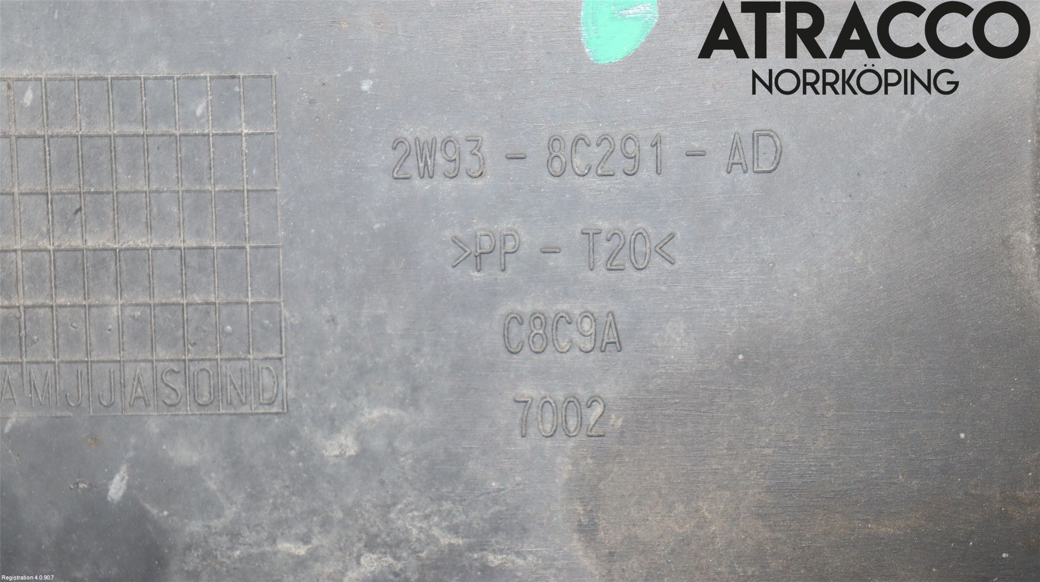 Jaguar XJ X350        03-09 Front Huvlåsplåt-Balk