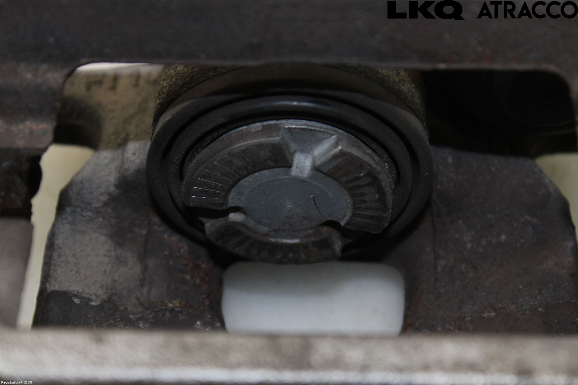 Audi A6 F2/C8 19- Bromsok Bak Höger