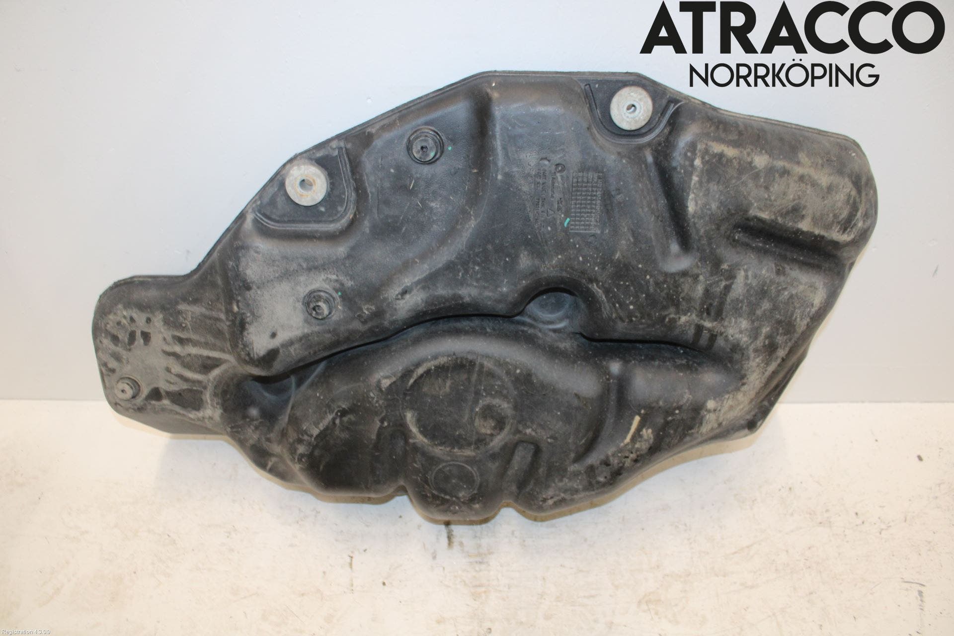 Toyota AURIS 13-19 Bränsletank Insprutning