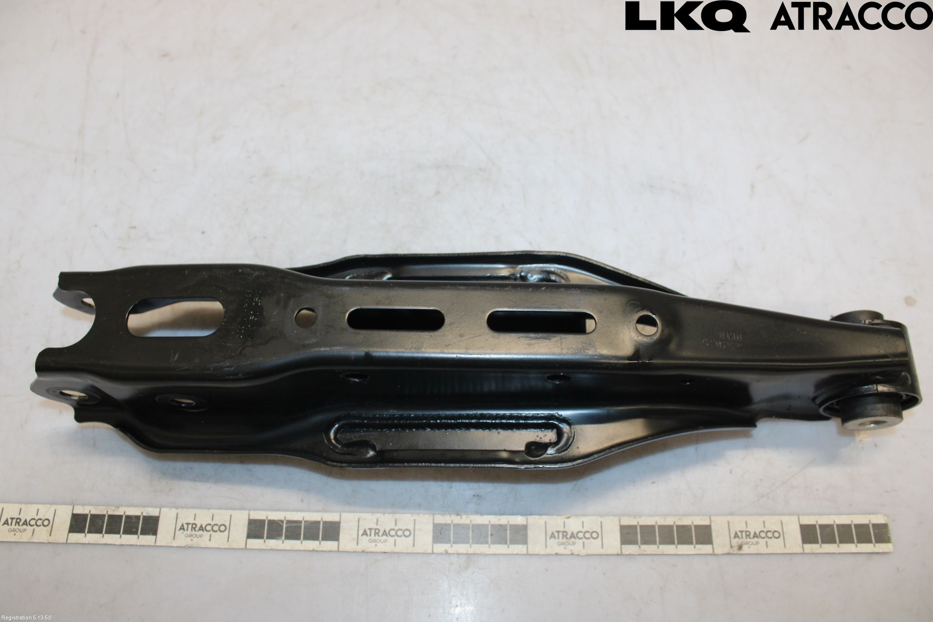 Volkswagen VW ID.7/TOURER 24- Bärarm Bak Höger