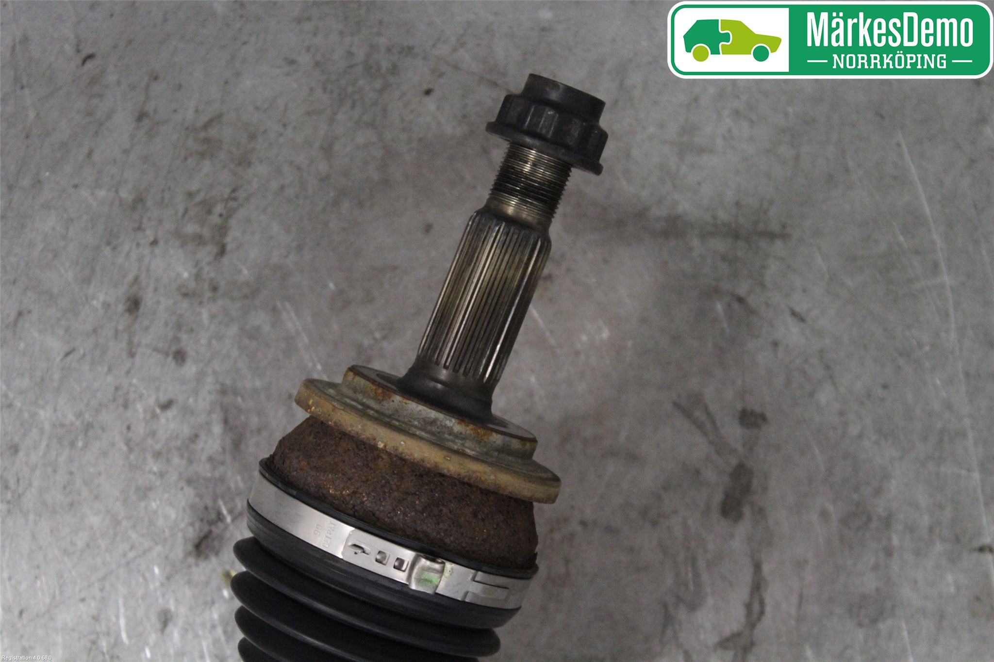Toyota AVENSIS 09-15 Drivaxel Fram Höger