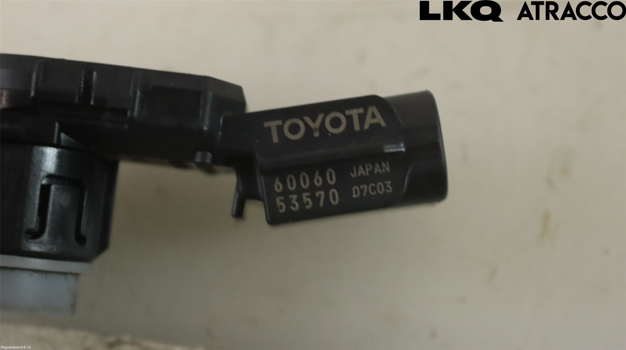 Toyota RAV4 19- Parkeringshjälp Frontsensor