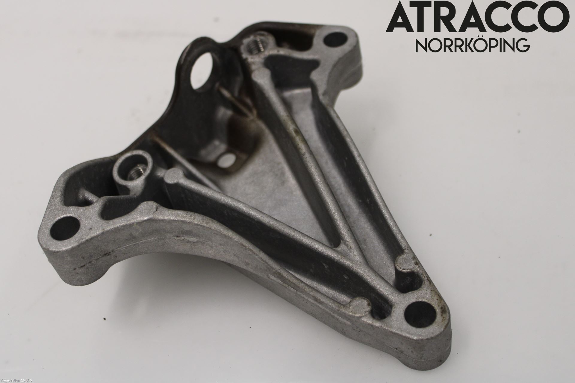 Skoda OCTAVIA (NX) 20- Växellådsfäste