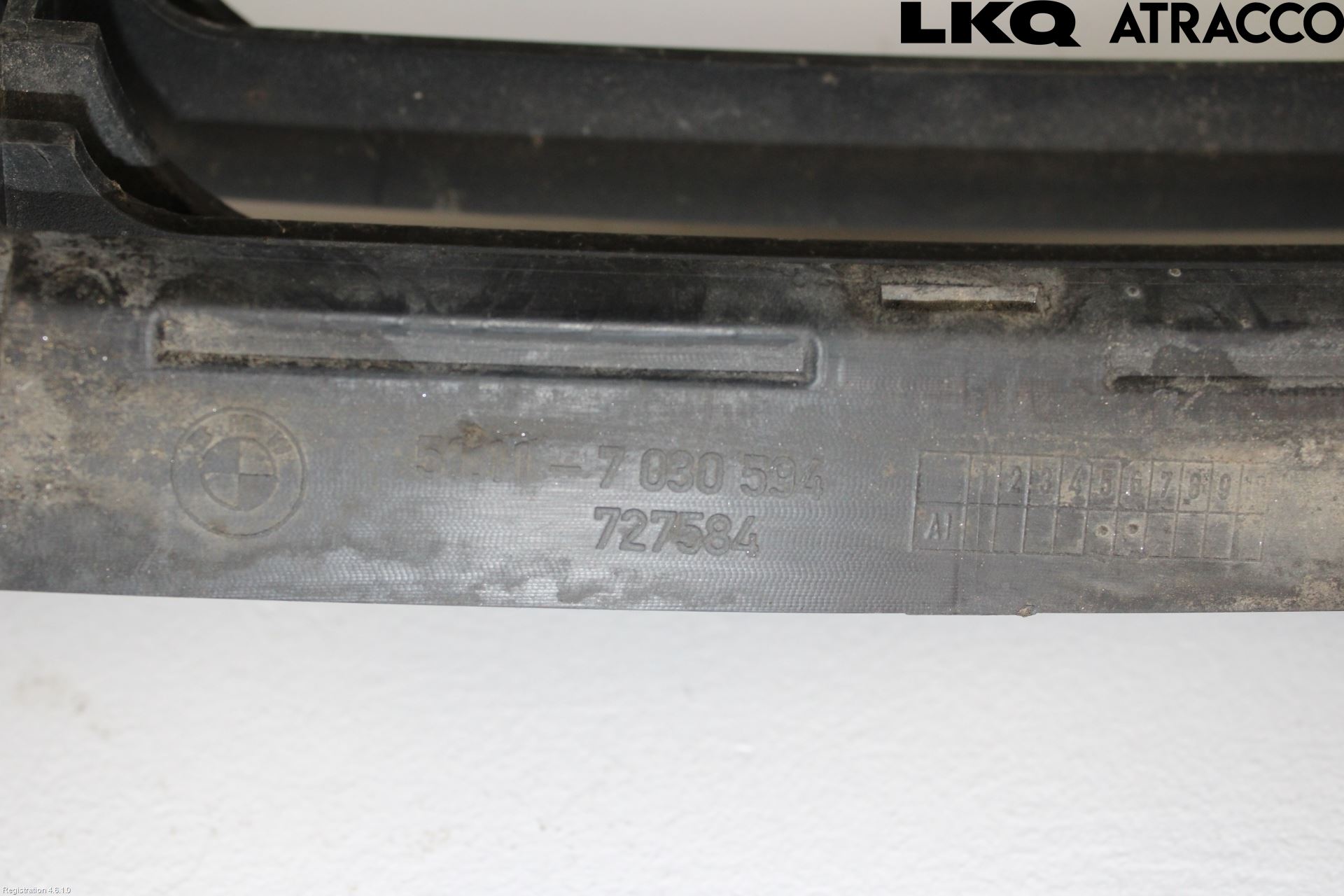 BMW 3 E46      98-05 Grilldel Mitt