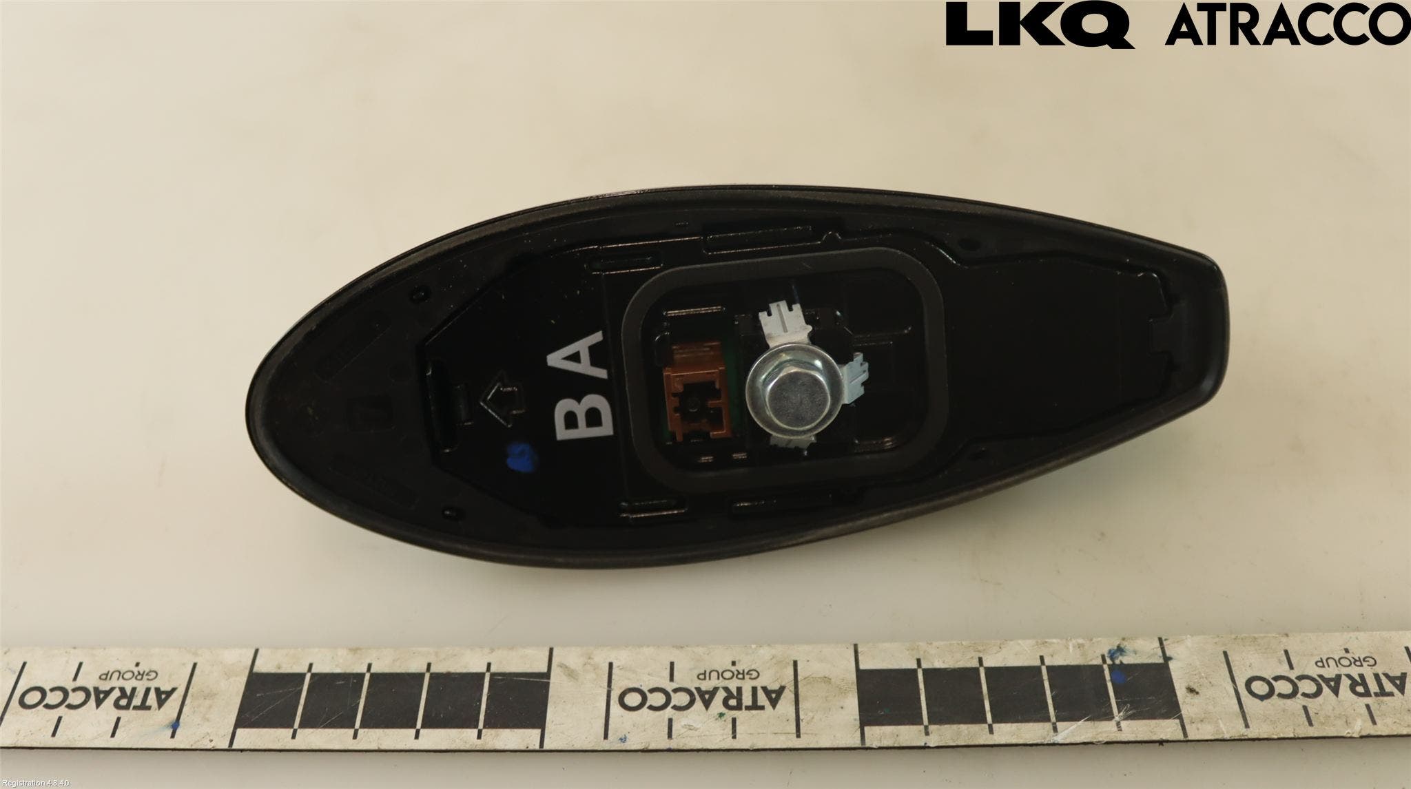 Lexus NX 340h/450h+ 21- Antenn