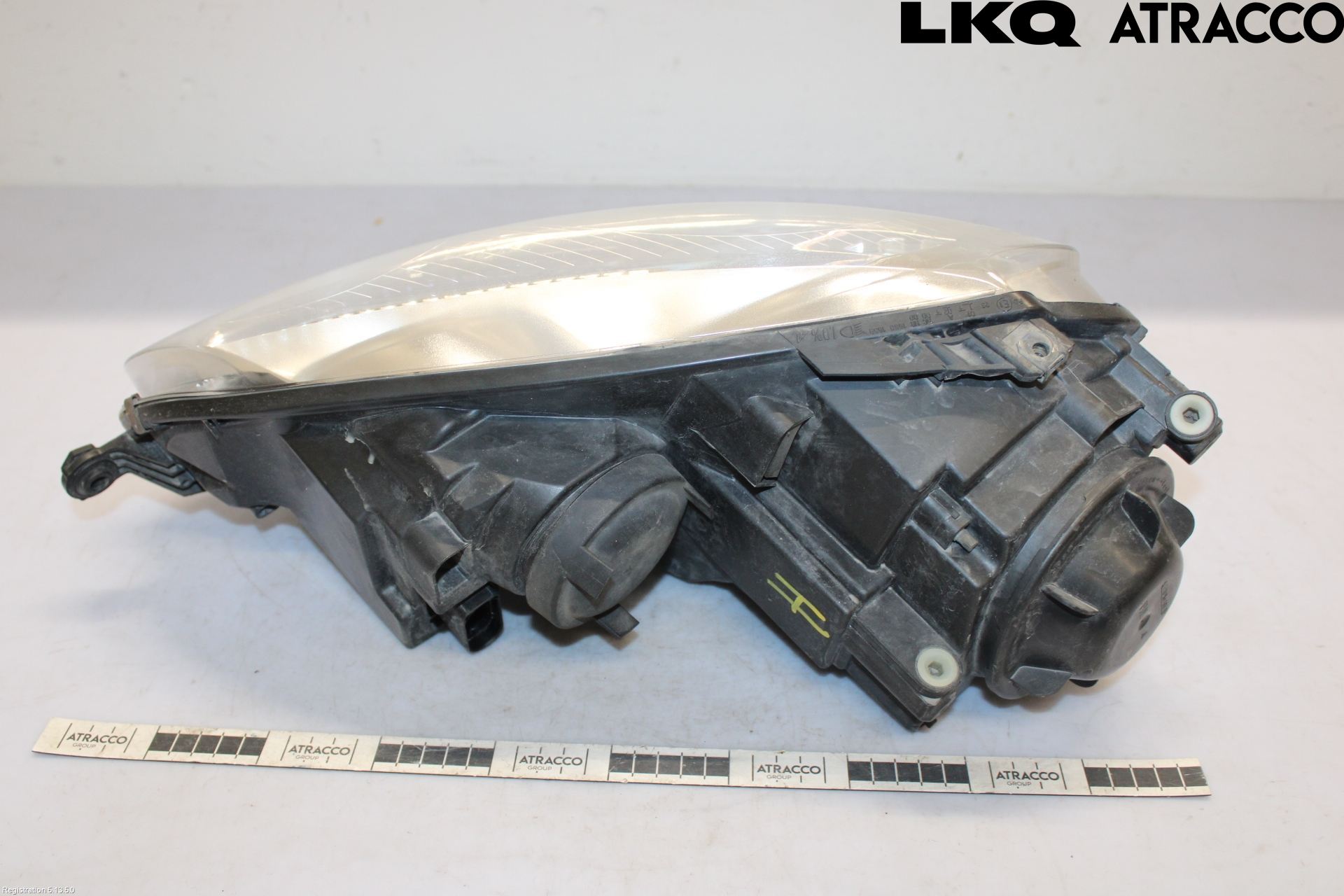 Volkswagen VW GOLF V 04-09 Strålkastare Höger