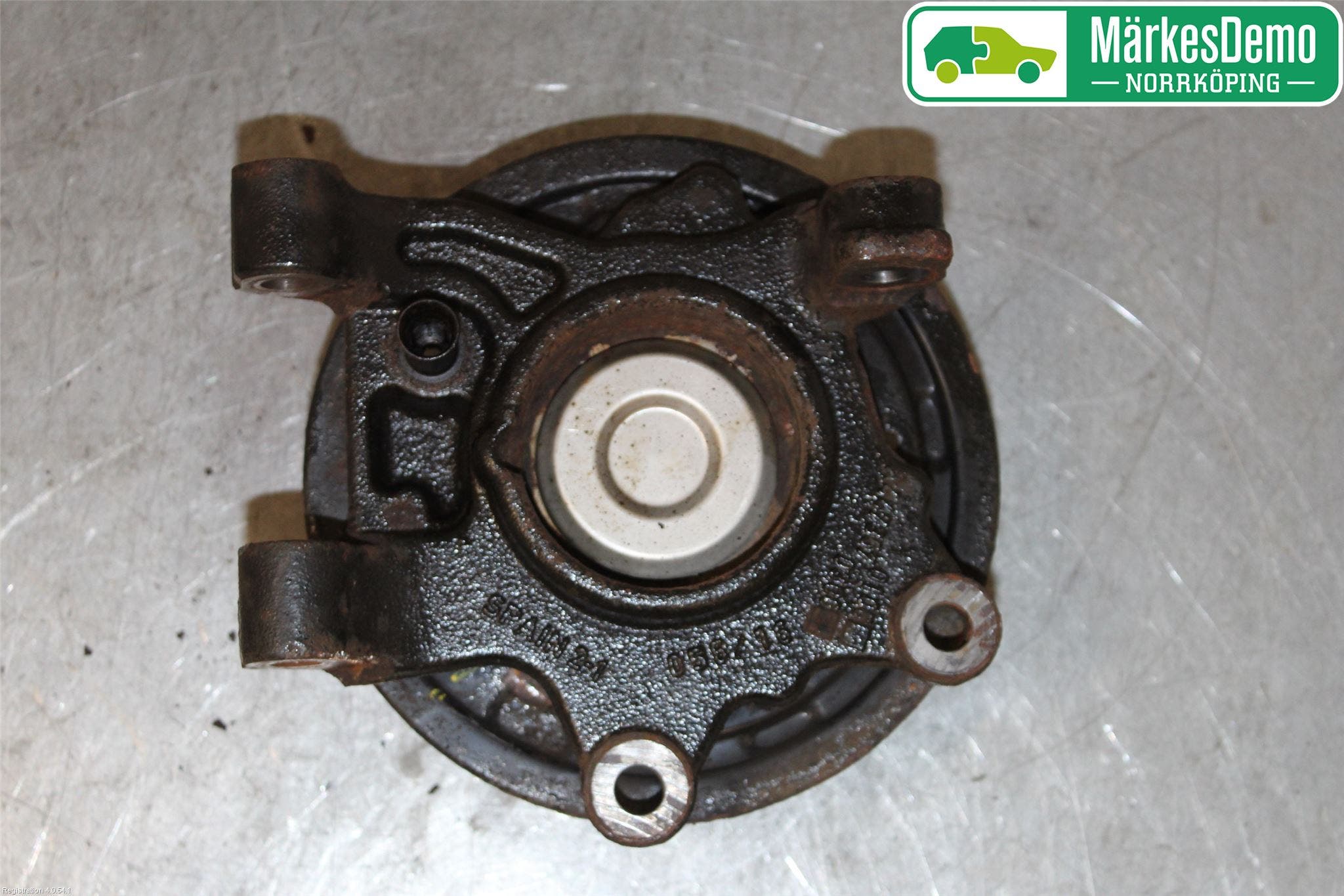 Mercedes-Benz MB VITO/V-KLASS (W640,W447,W448) 14- Hjullagerhus-Spindel Hö B