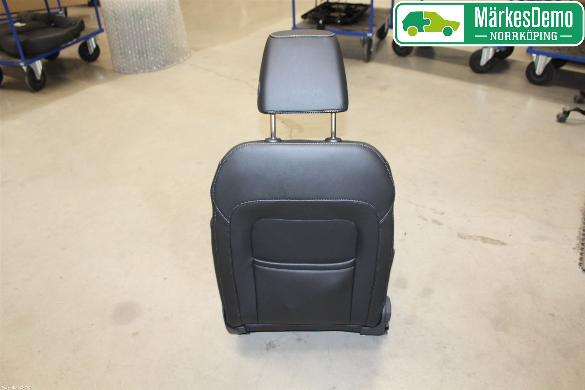 Skoda SUPERB 16-24 Inredning Stol Fram Hö