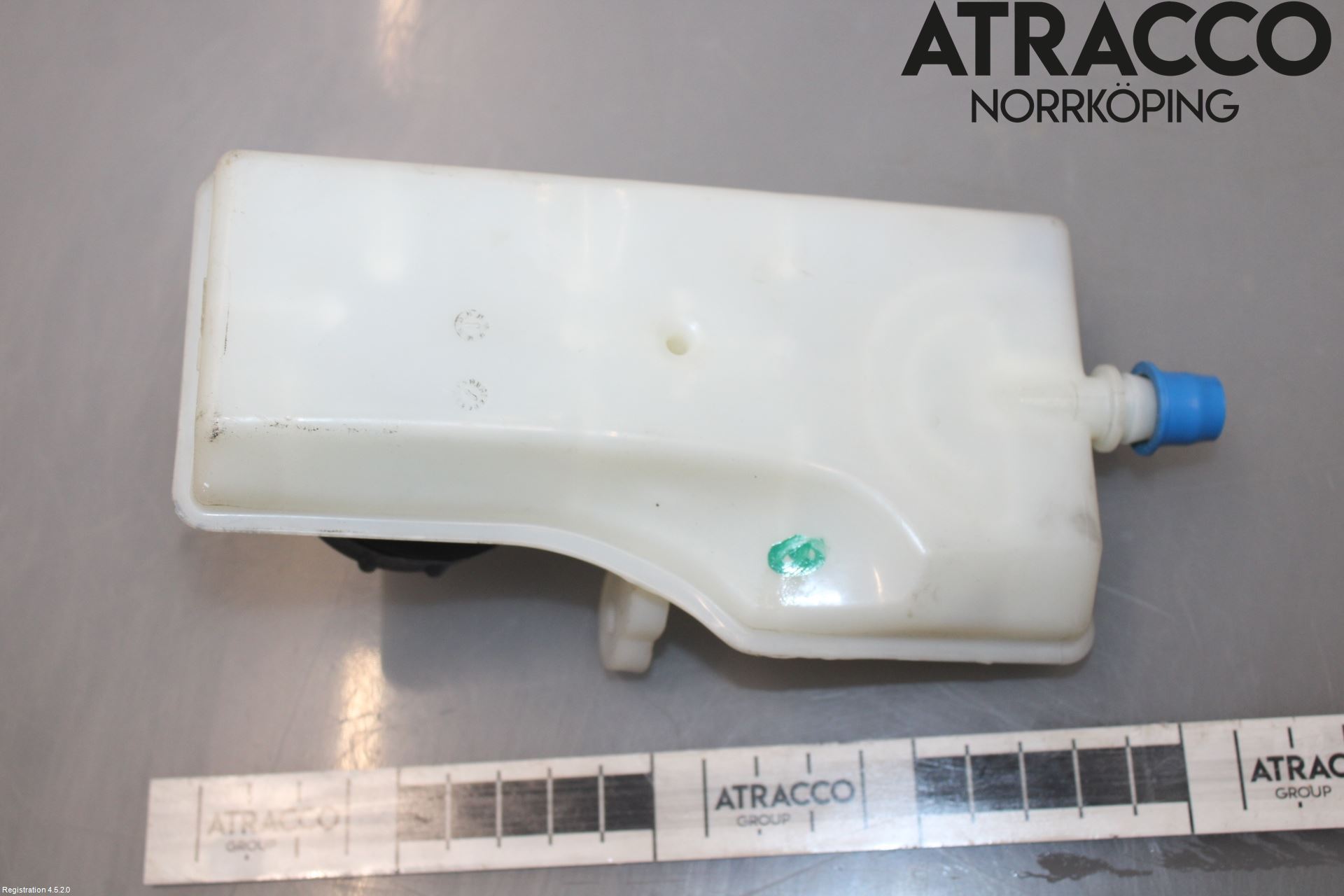 Ford KUGA 13-16 Bromsvätskebehållare