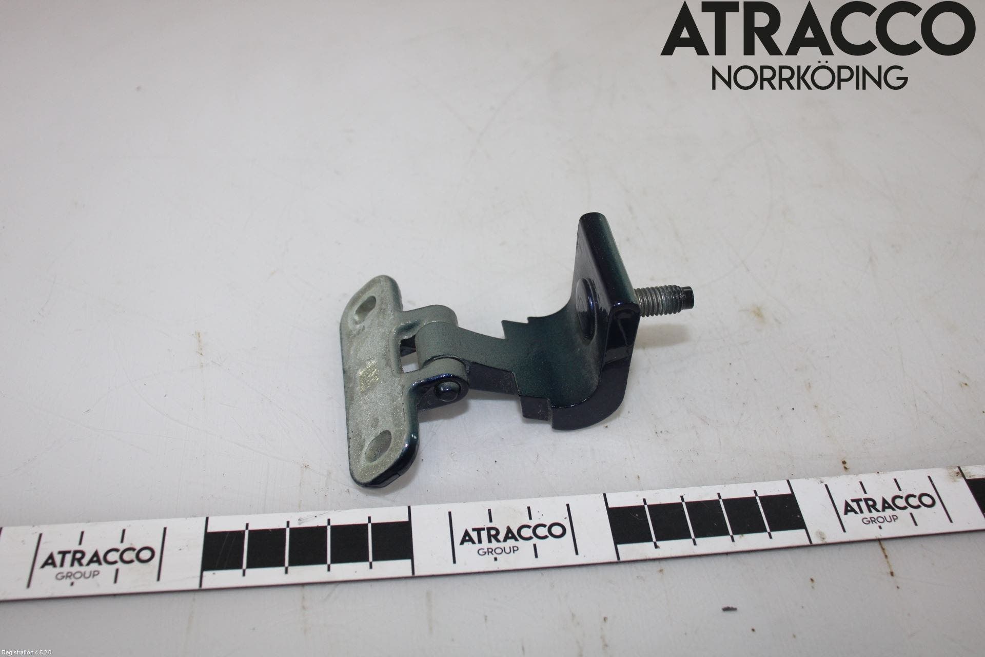 Audi A3/S3 8Y 21- Bakluckegångjärn Hö