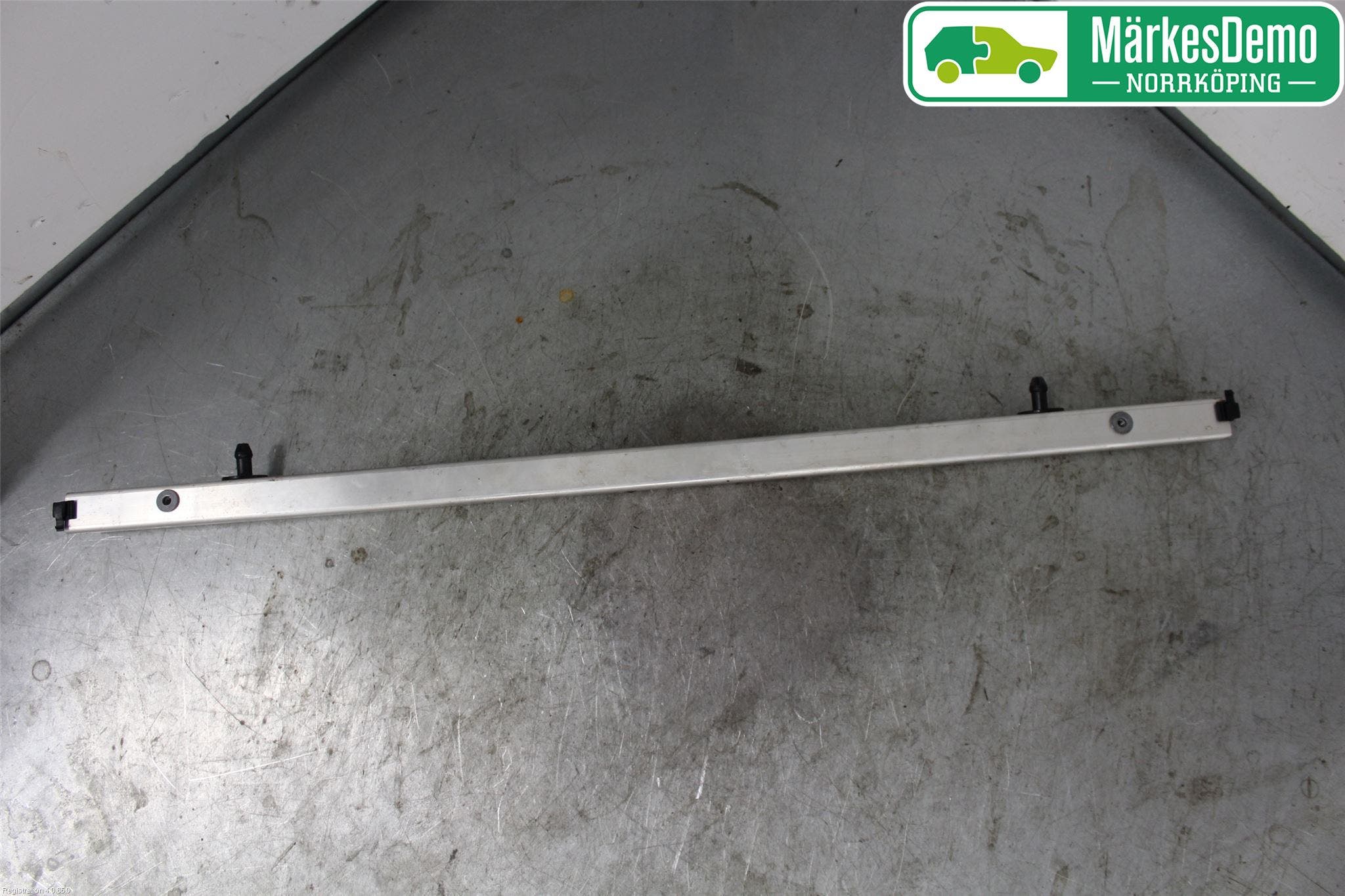 Audi Q7/SQ7 Frontplåt Undre