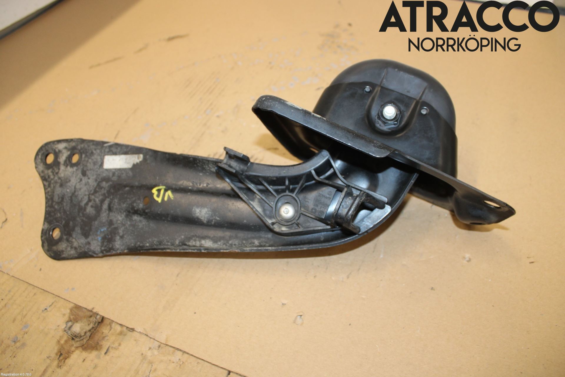 Skoda YETI Bärarm Bak Vänster