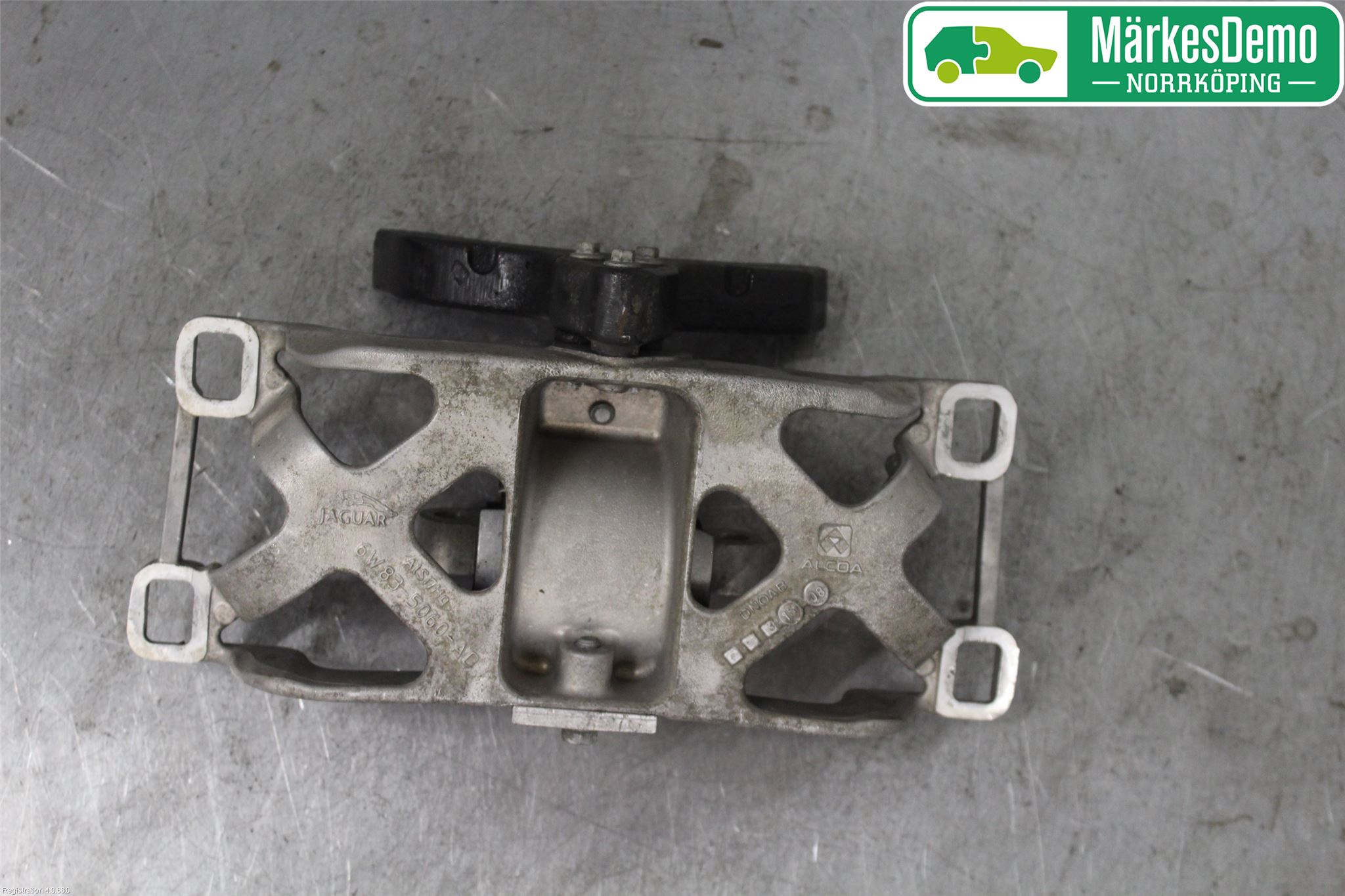 Jaguar XK/XKR 06-14 Motorfäste