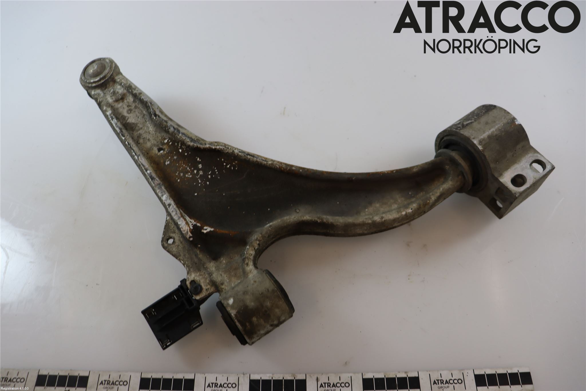 Opel ASTRA J 10-15 Bärarm Fram Undre Vä