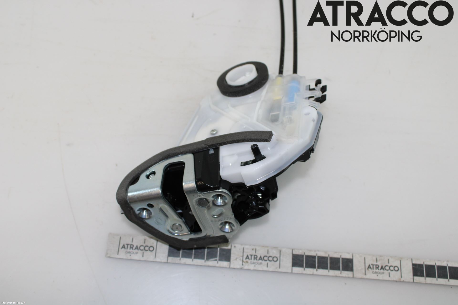 Toyota RAV4 19- Låskista-Dörrlås