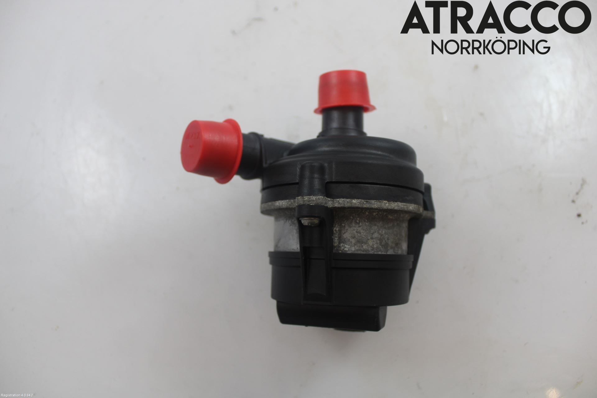 Jaguar I-PACE 18- Vattenpump