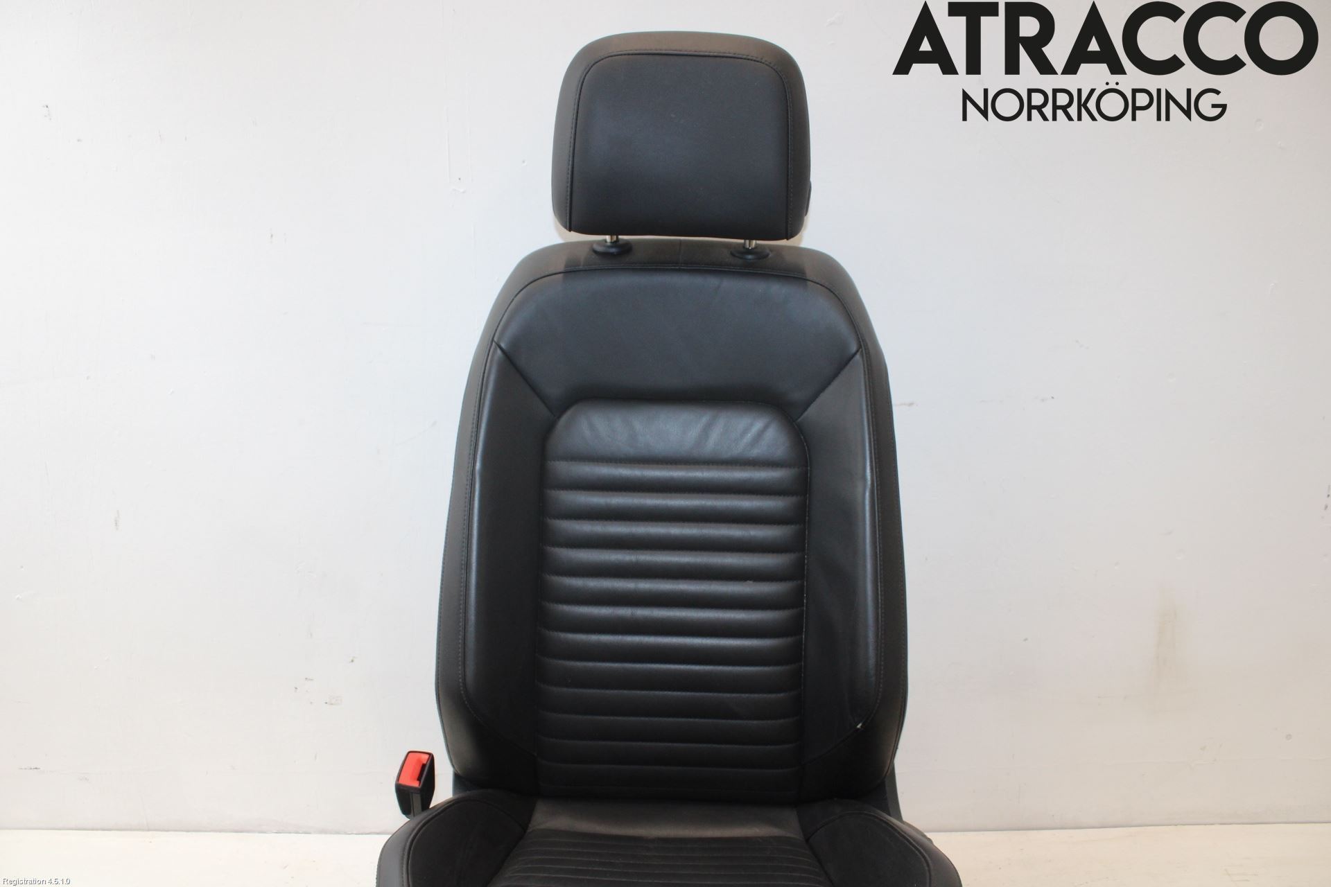 Volkswagen VW PASSAT 15-19 Inredning Stol Fram Vä
