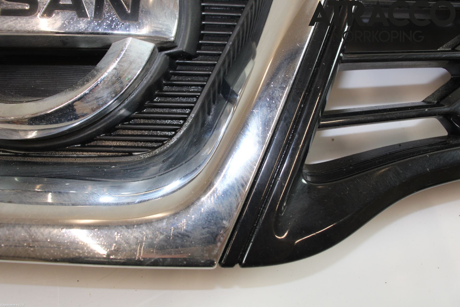 Nissan QASHQAI 10-14 Grill Komp