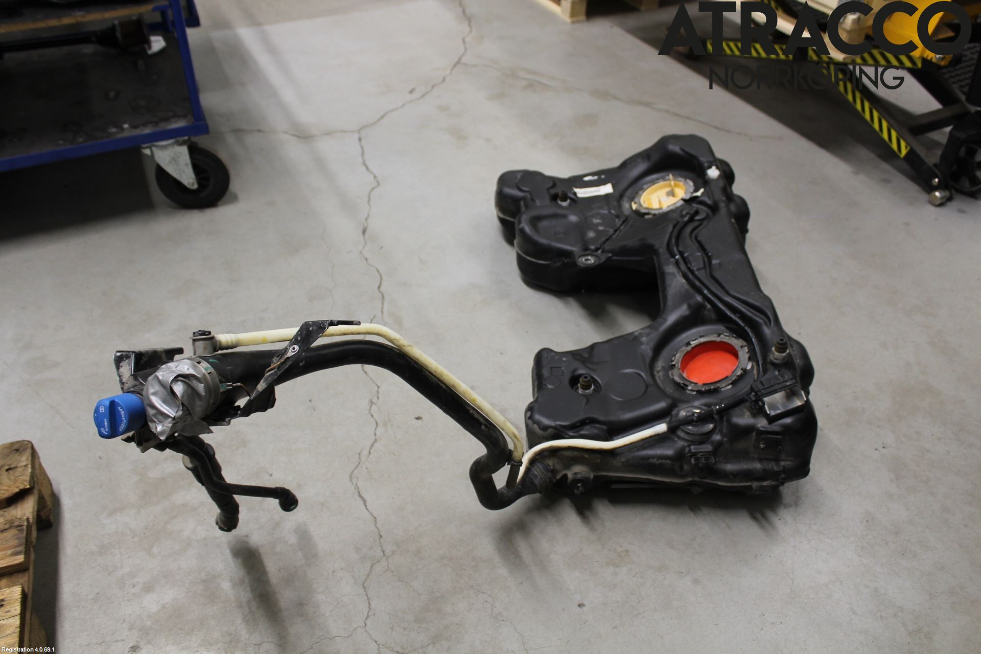 Volkswagen VW T-ROC 18- Bränsletank Diesel