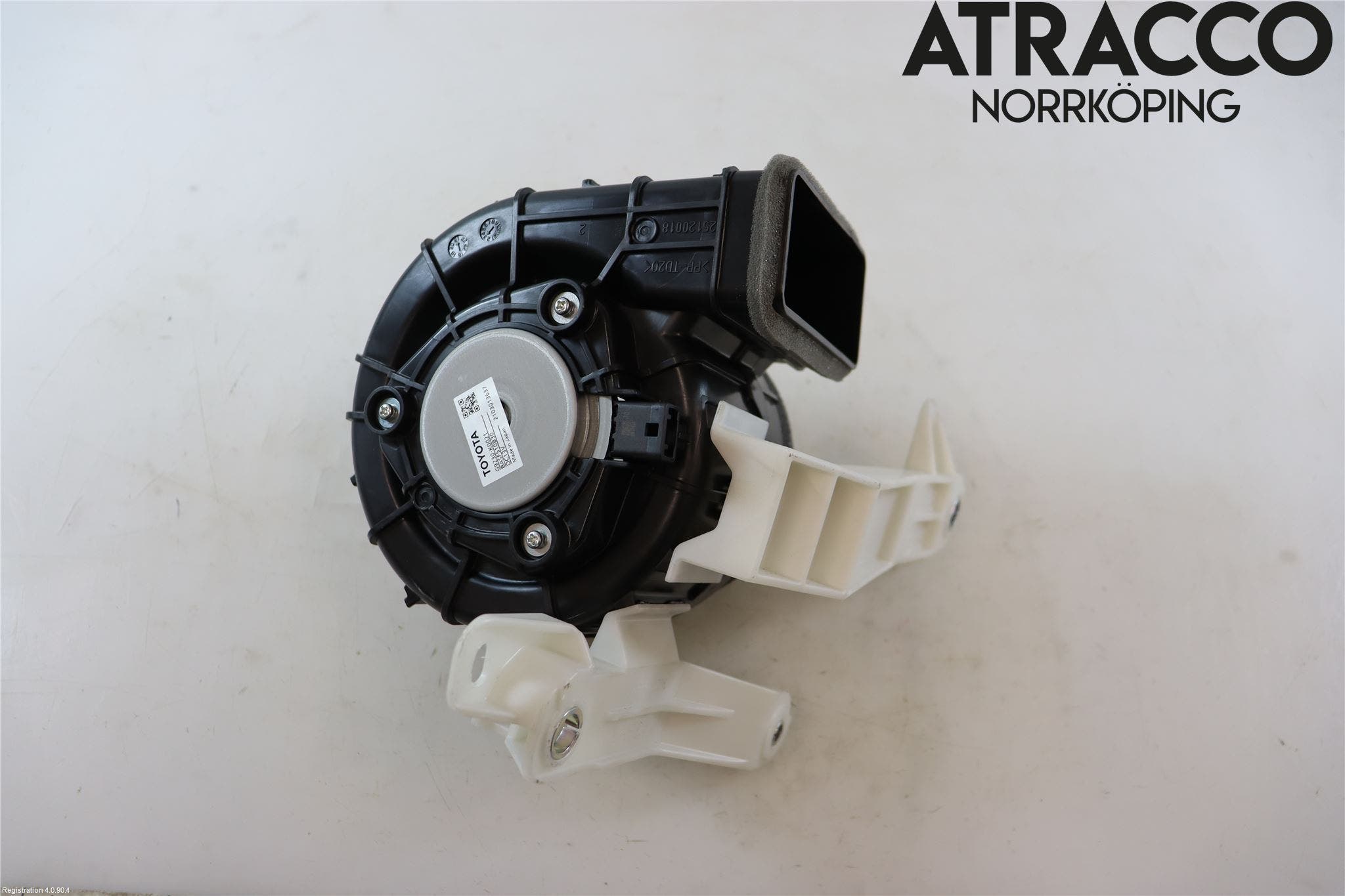 Toyota YARIS XP21 20- Kylfläkt El